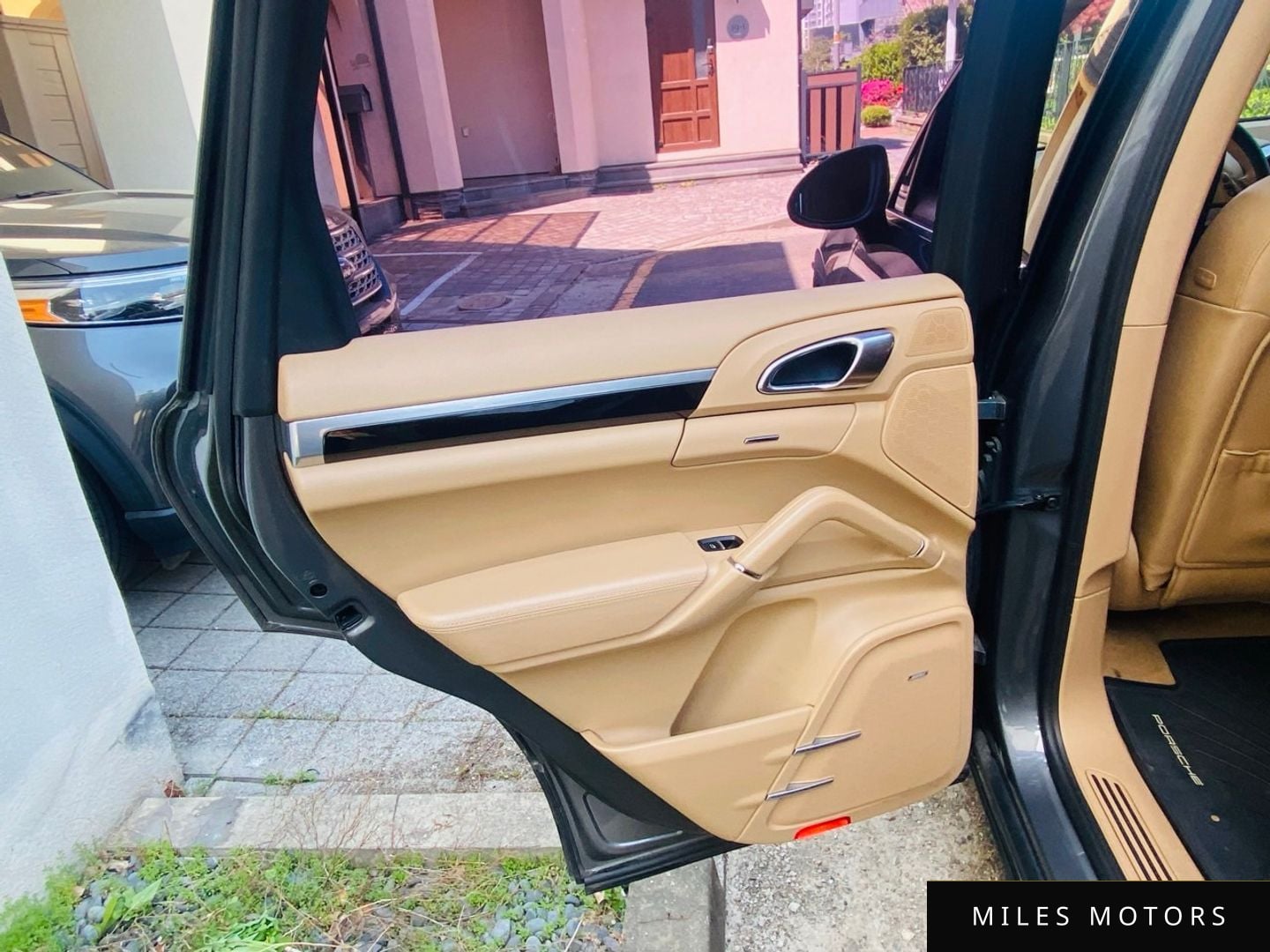 Porsche Cayenne 2013 — миниатюра 9