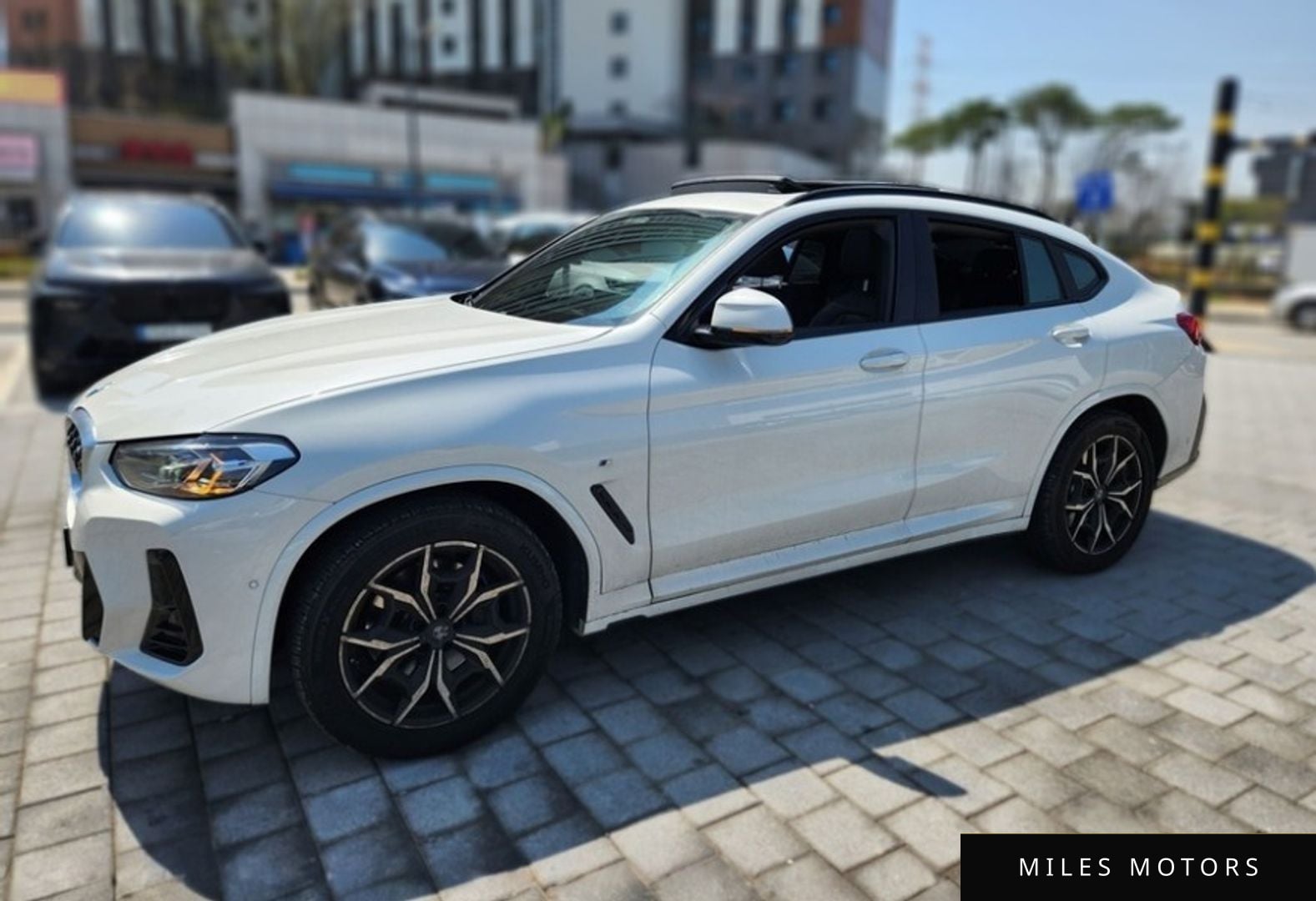 BMW X4 (G02) 2023 — миниатюра 2