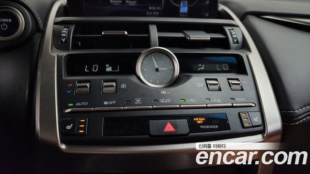 Лексус NX300h 2019 — миниатюра 32