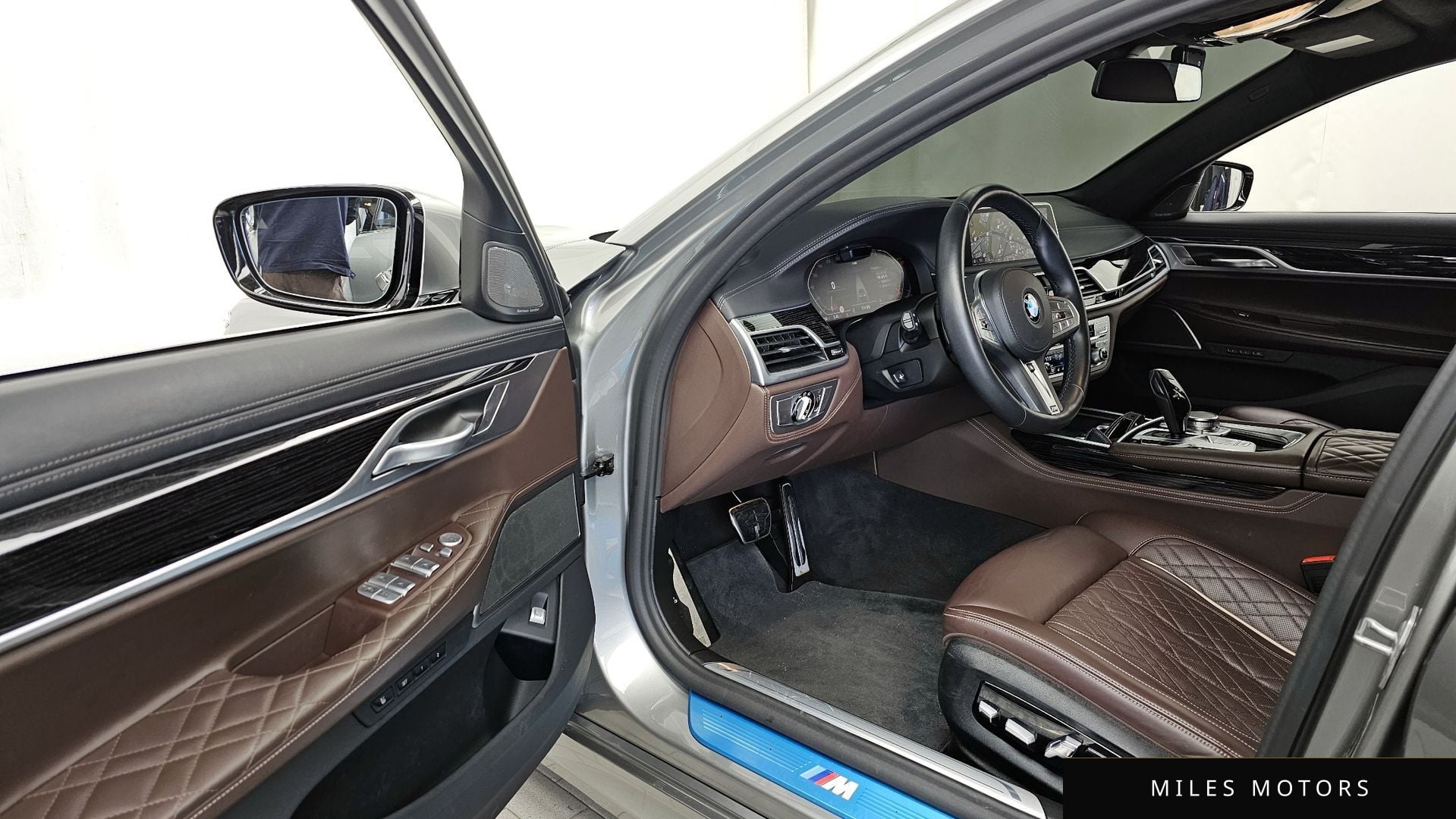 BMW 7 Series (G11) 2021 — миниатюра 13
