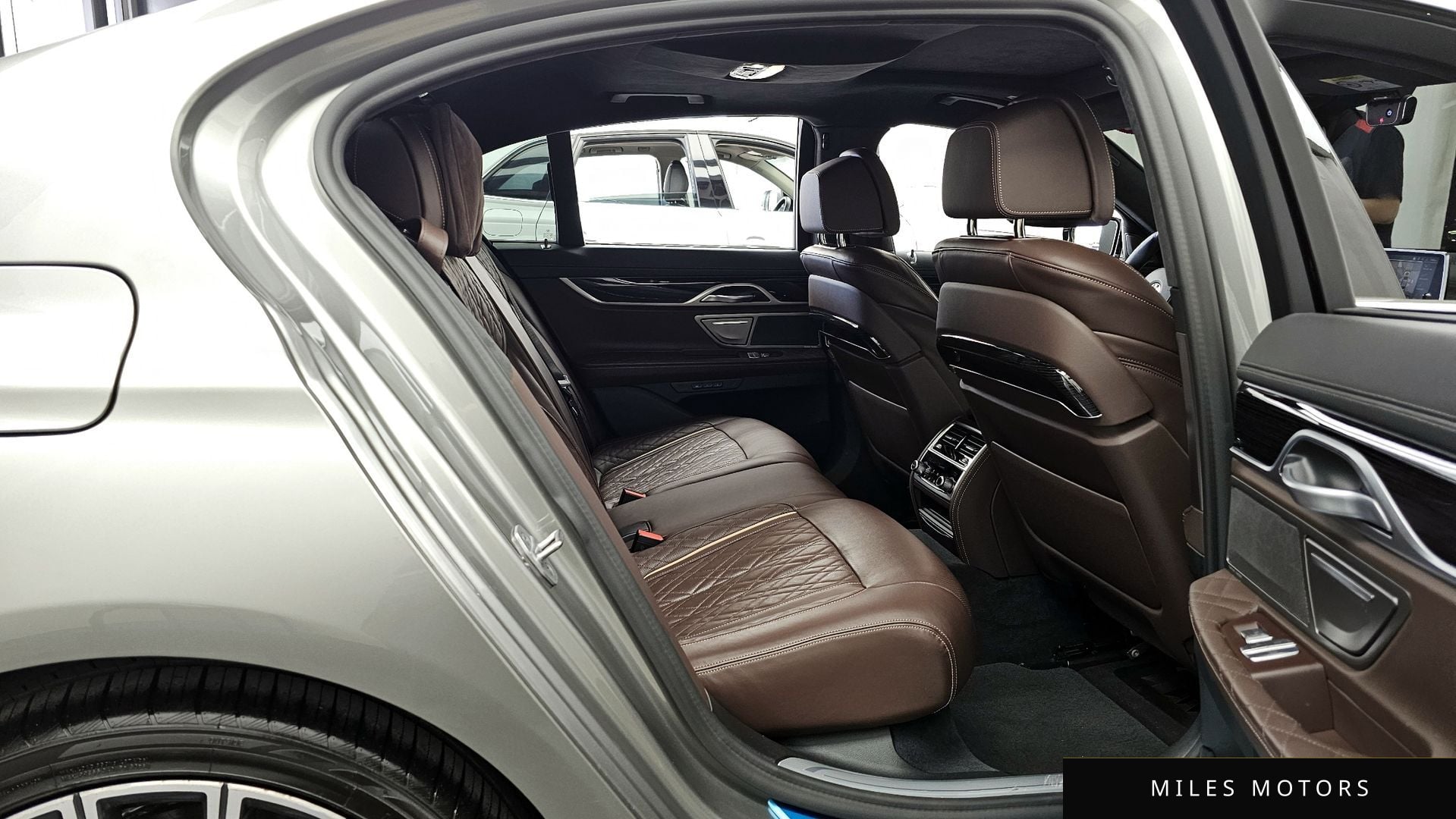 BMW 7 Series (G11) 2021 — миниатюра 18