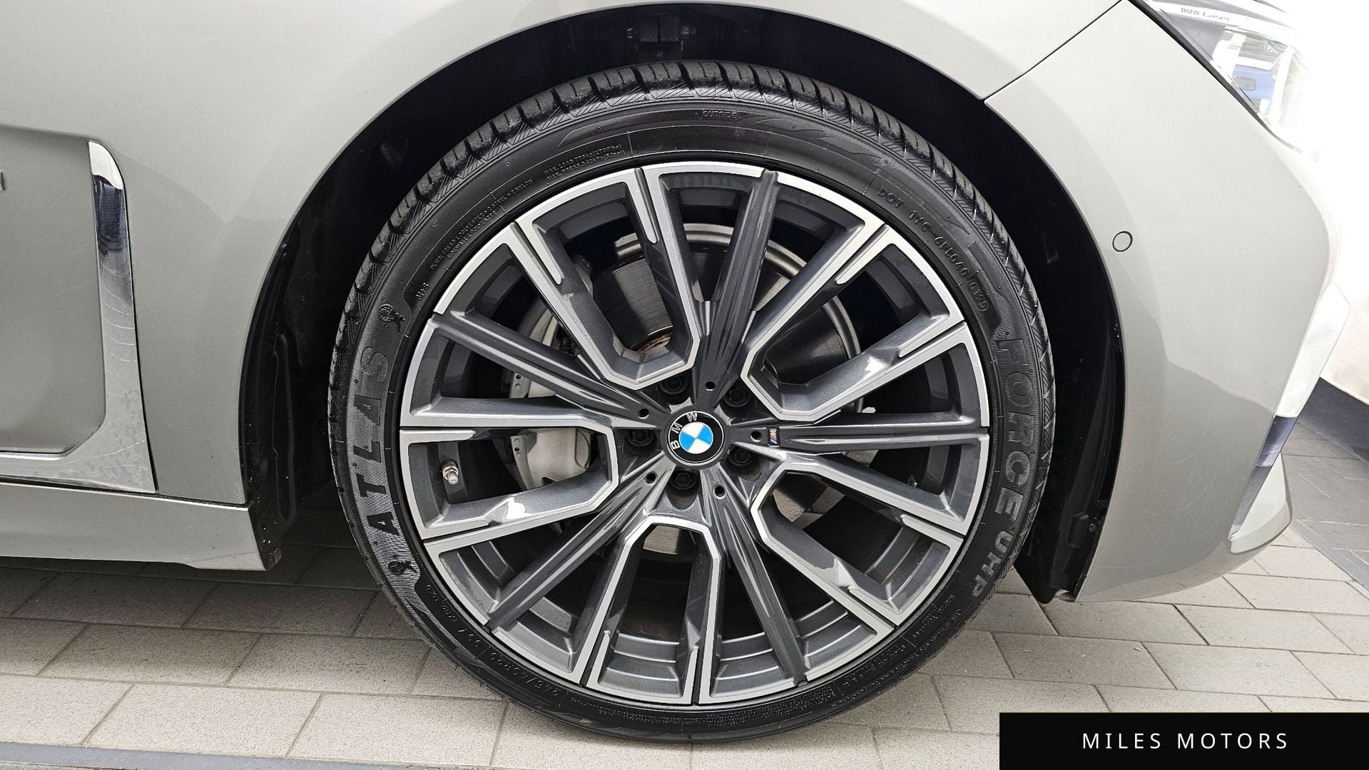 BMW 7 Series (G11) 2021 — миниатюра 7