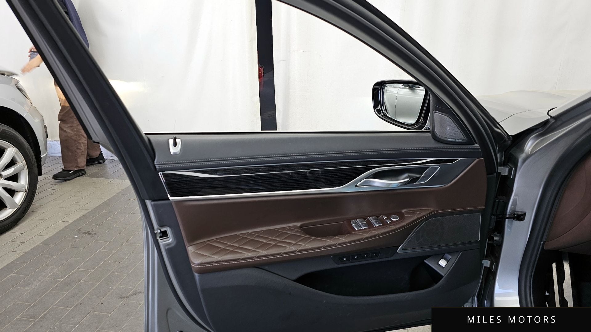 BMW 7 Series (G11) 2021 — миниатюра 14