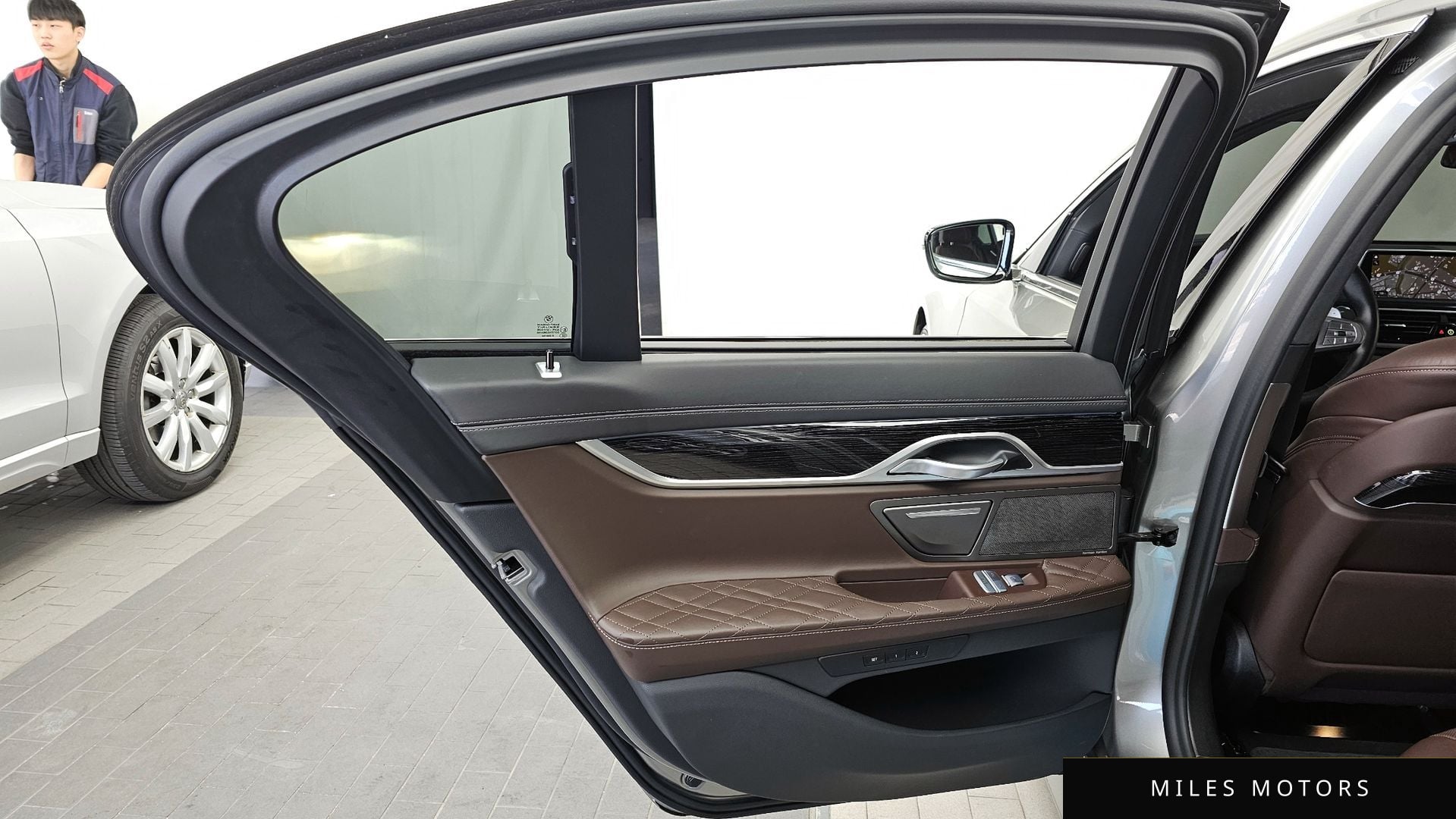 BMW 7 Series (G11) 2021 — миниатюра 15