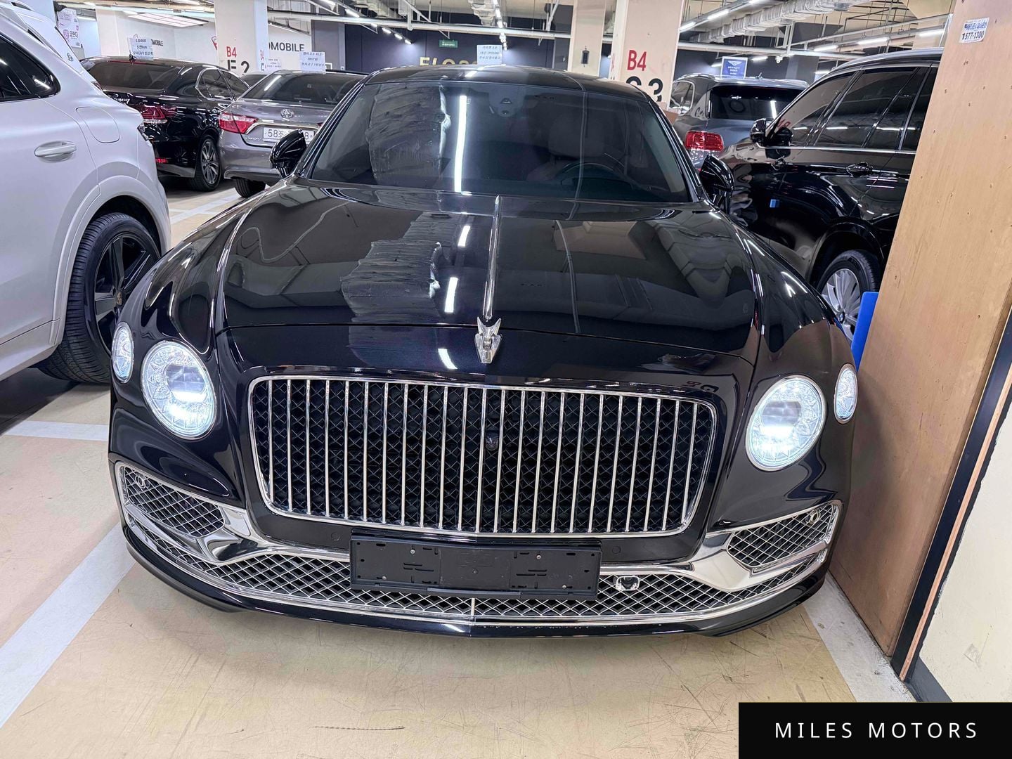 Bentley Flying Spur 2020 — миниатюра 3