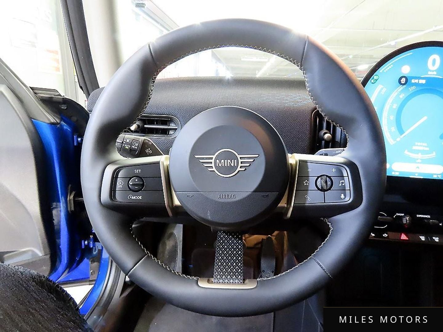 MINI 쿠퍼 C 2025 — миниатюра 8