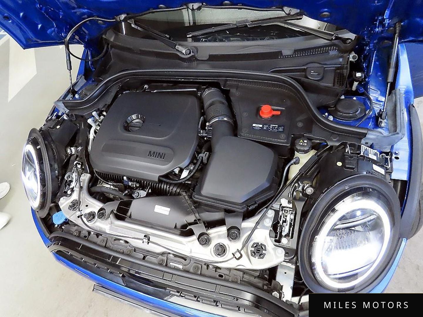 MINI 쿠퍼 C 2025 — миниатюра 17