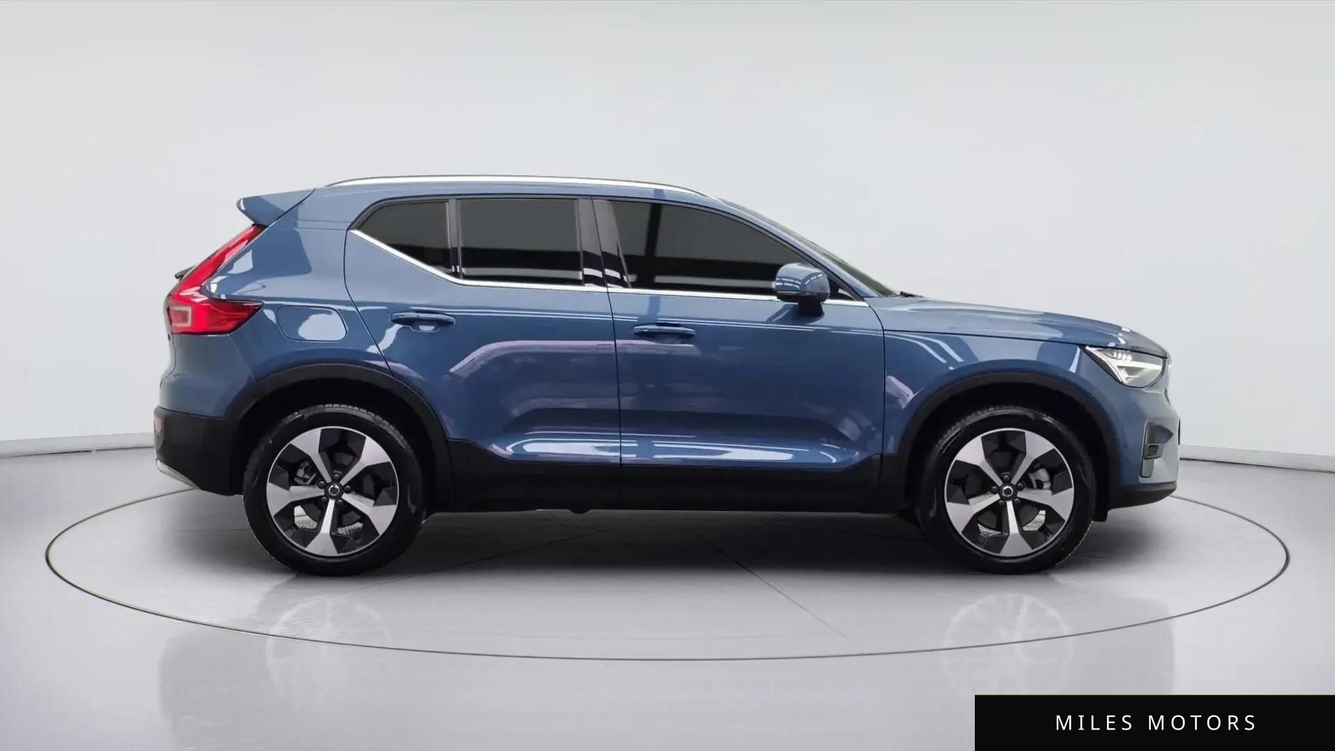 Volvo XC40 2025 — миниатюра 3