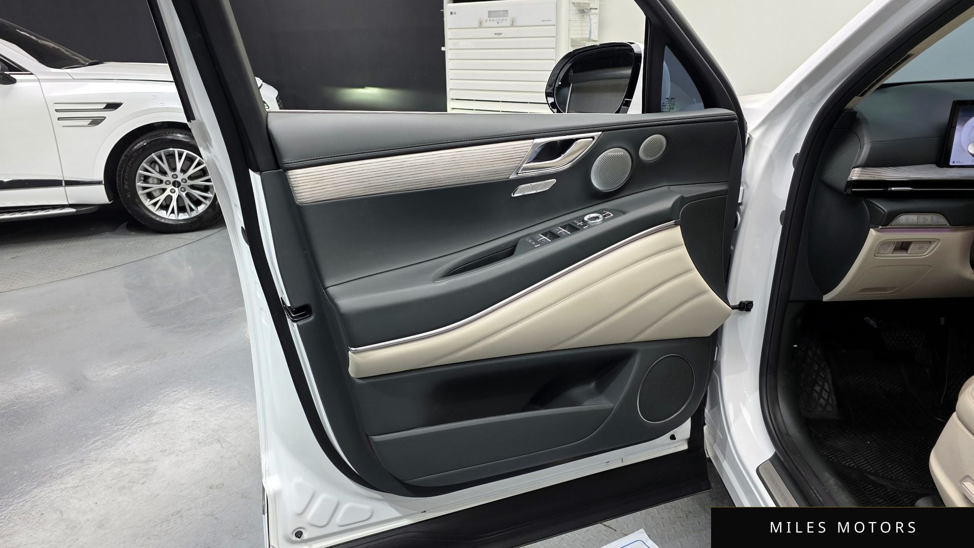 Genesis GV80 2025 — миниатюра 13