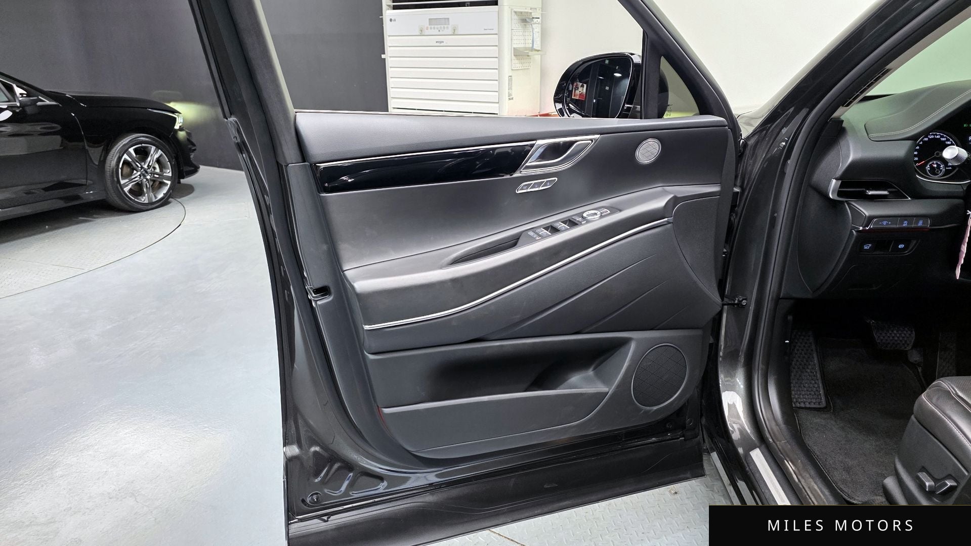 Genesis GV80 2023 — миниатюра 13