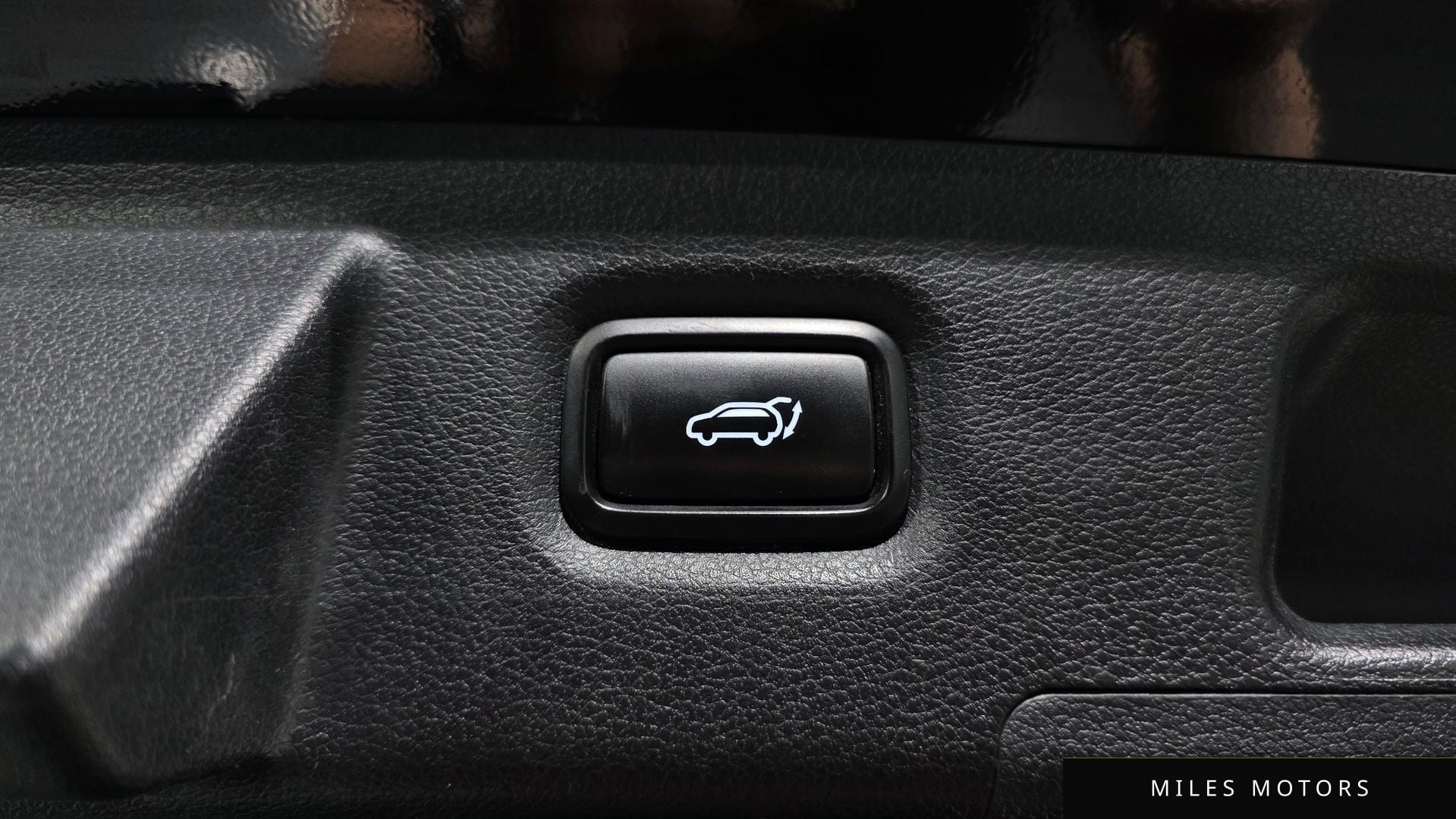 Hyundai Santafe 2019 — миниатюра 27
