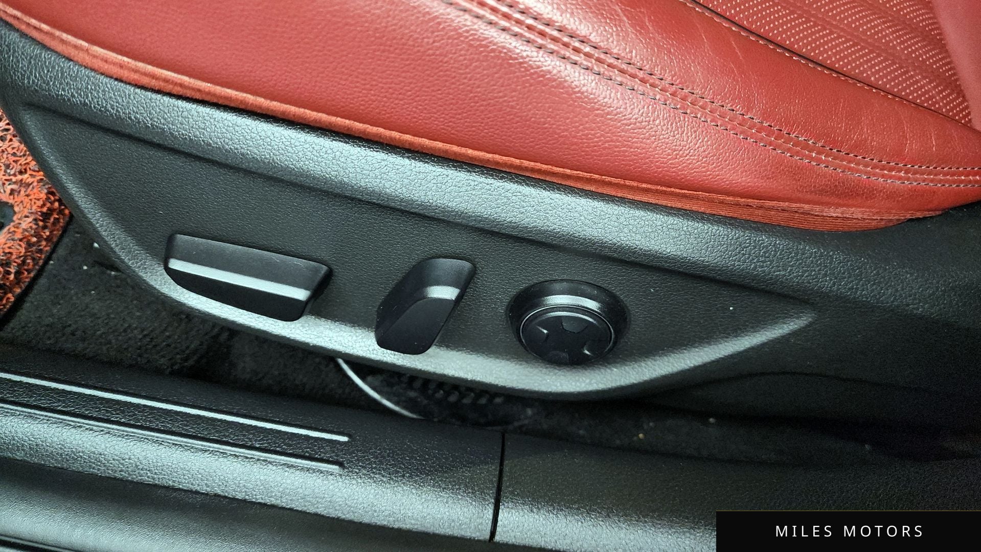 Genesis 뉴 G70 2021 — миниатюра 32