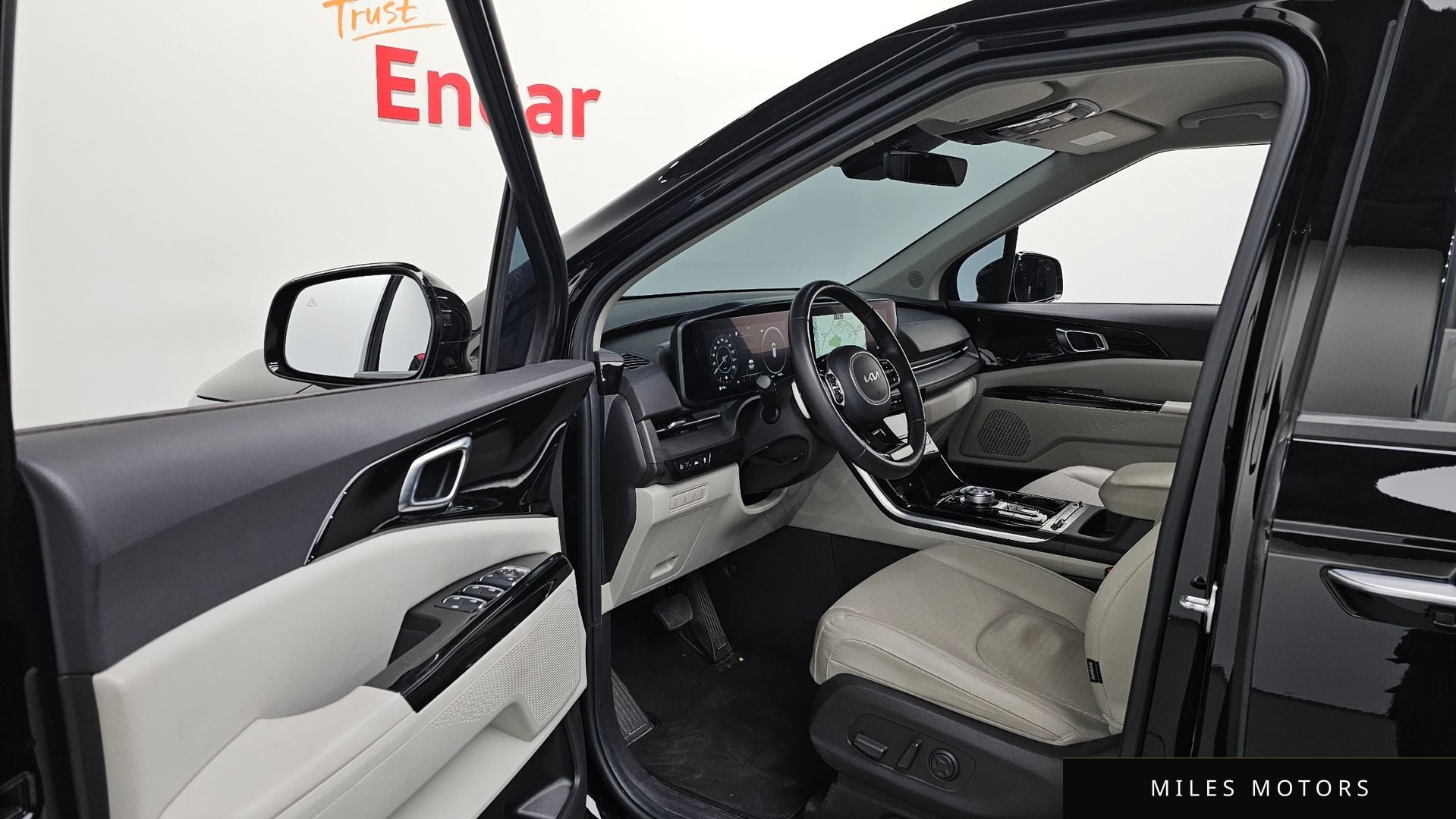 Kia Carnival 2023 — миниатюра 12