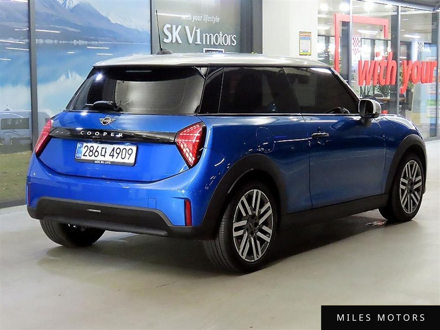 MINI 쿠퍼 C 2025 — миниатюра 4