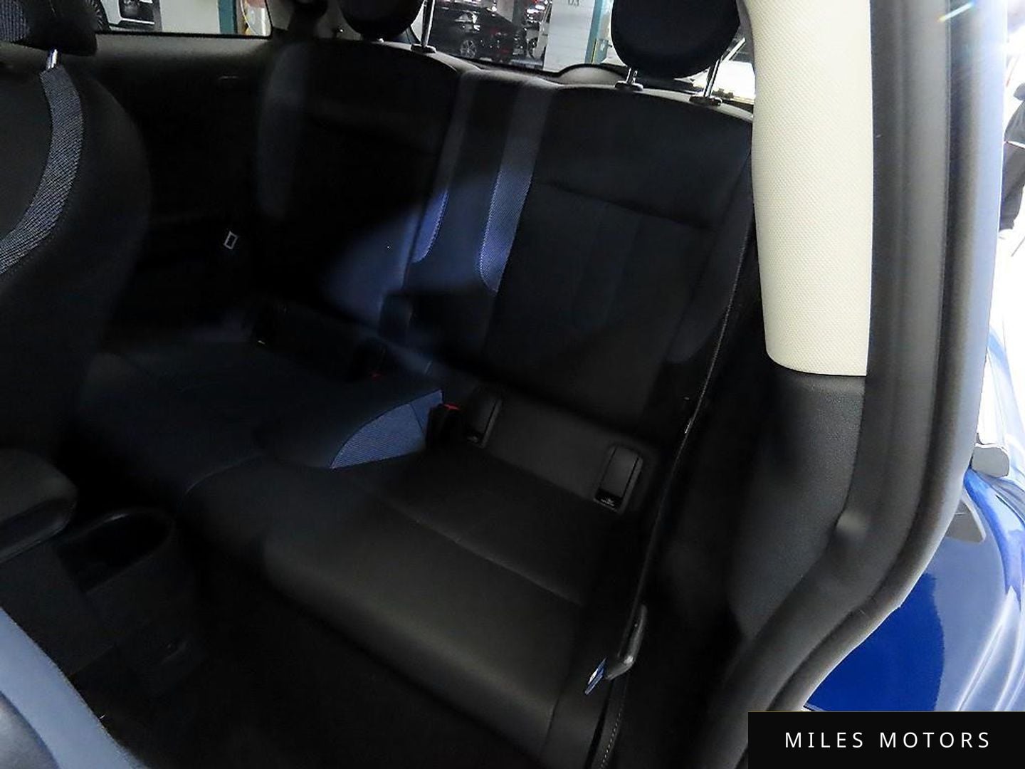 MINI 쿠퍼 C 2025 — миниатюра 7