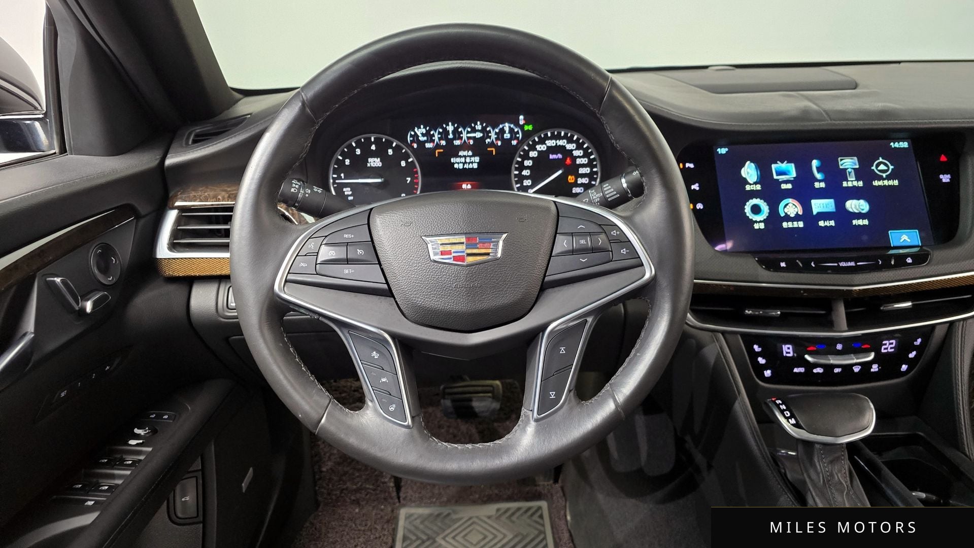 Cadillac CT6 2017 — миниатюра 12