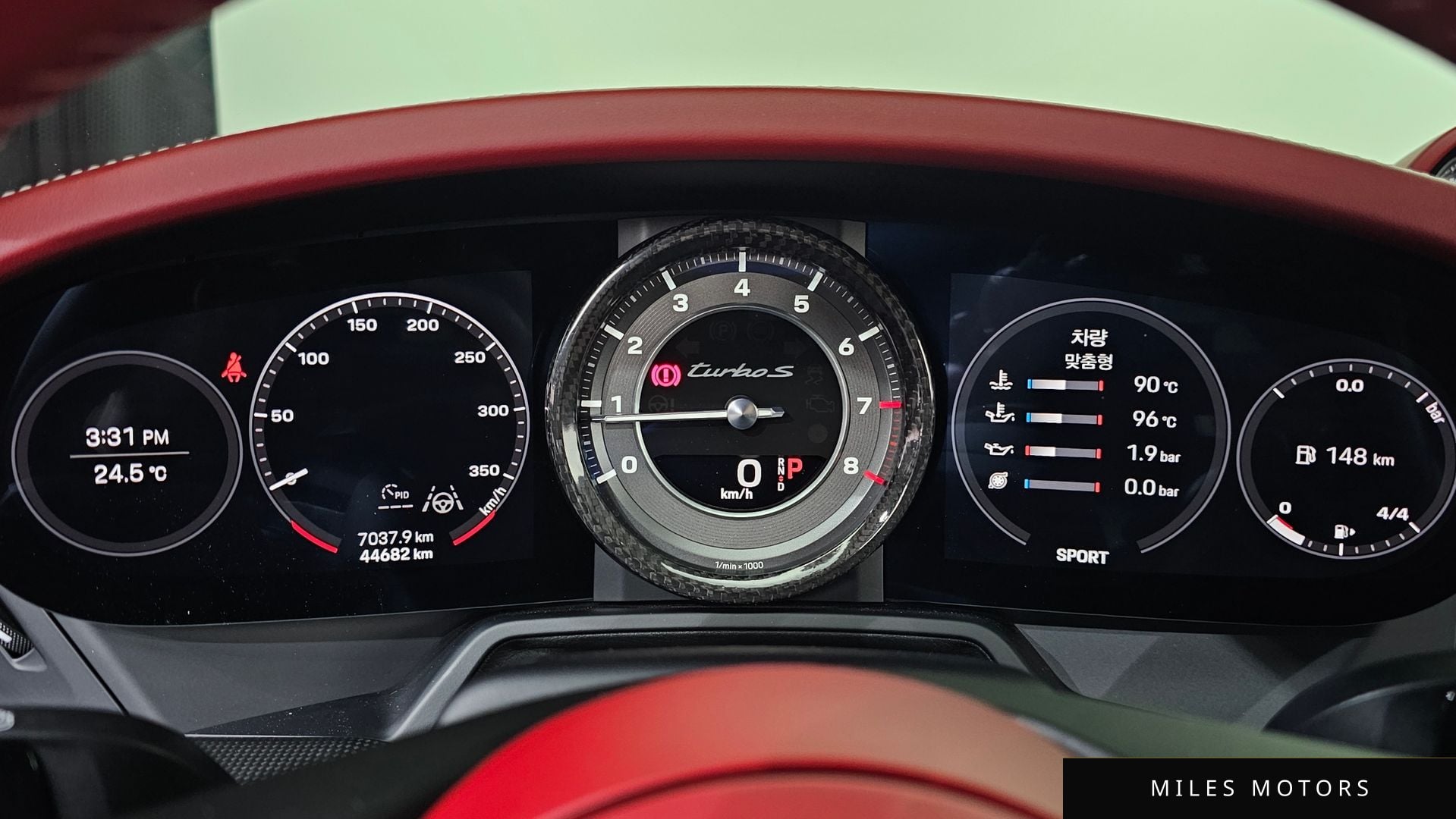 Porsche 911 (992) 2021 — миниатюра 8