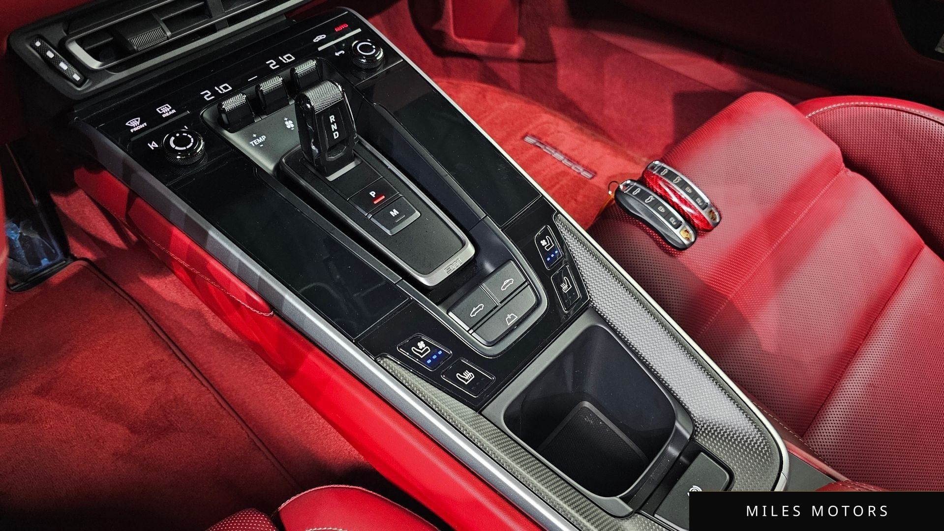 Porsche 911 (992) 2021 — миниатюра 9