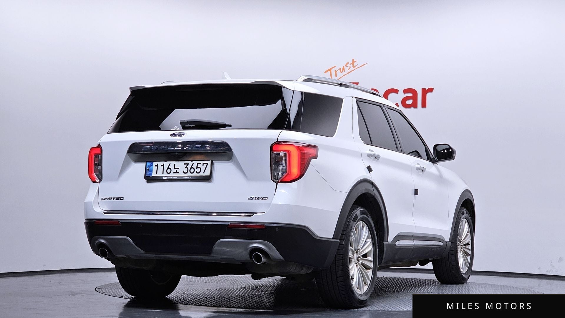Ford Explorer 2021 — миниатюра 2