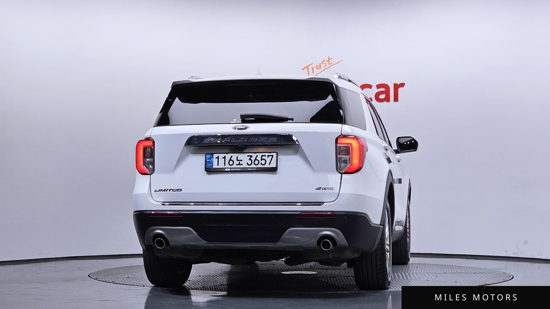 Ford Explorer 2021 — миниатюра 4