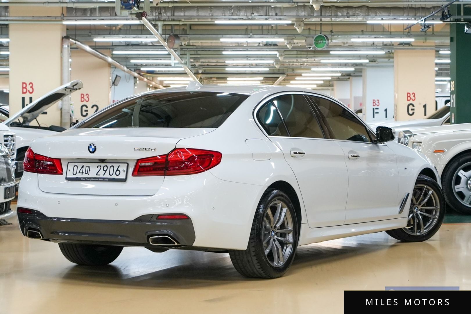BMW 5 Series (G30) 2018 — миниатюра 2