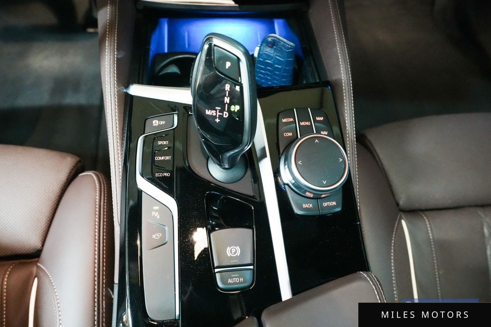 BMW 5 Series (G30) 2018 — миниатюра 9