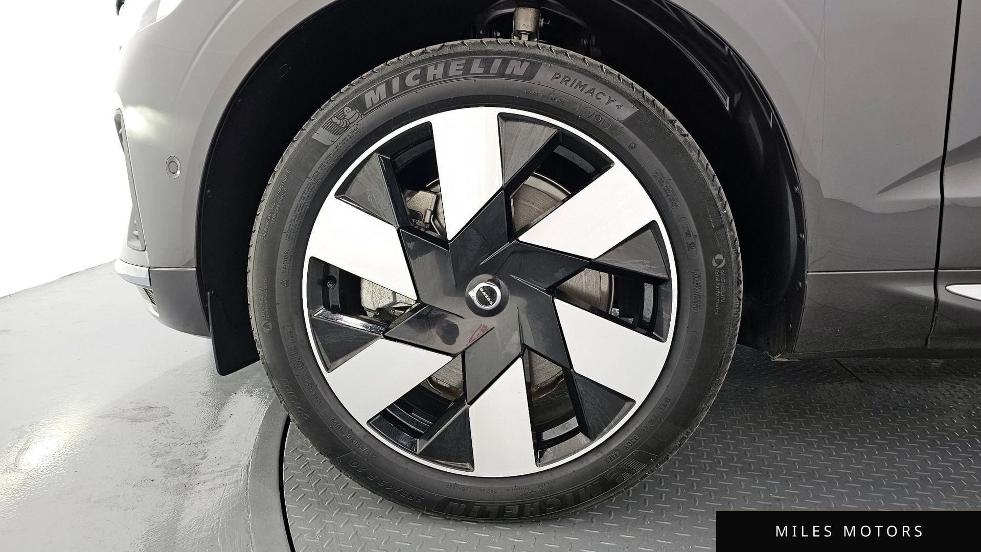 Volvo XC60 2024 — миниатюра 5