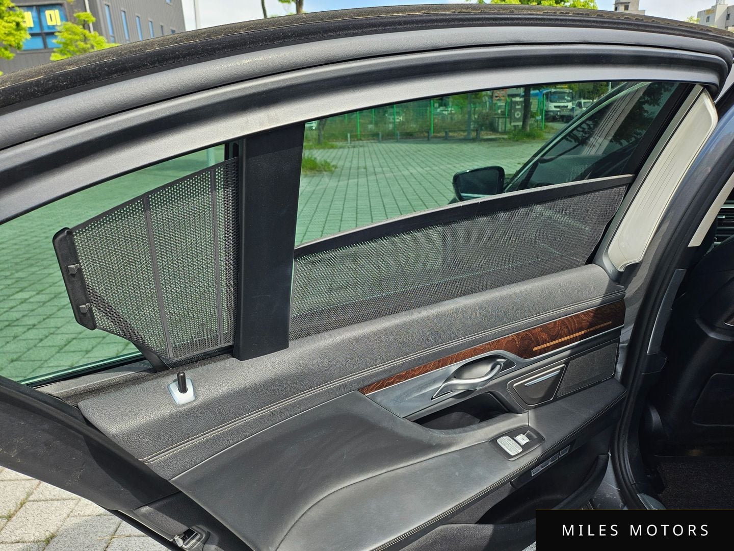 BMW 7 Series (G11) 2016 — миниатюра 10