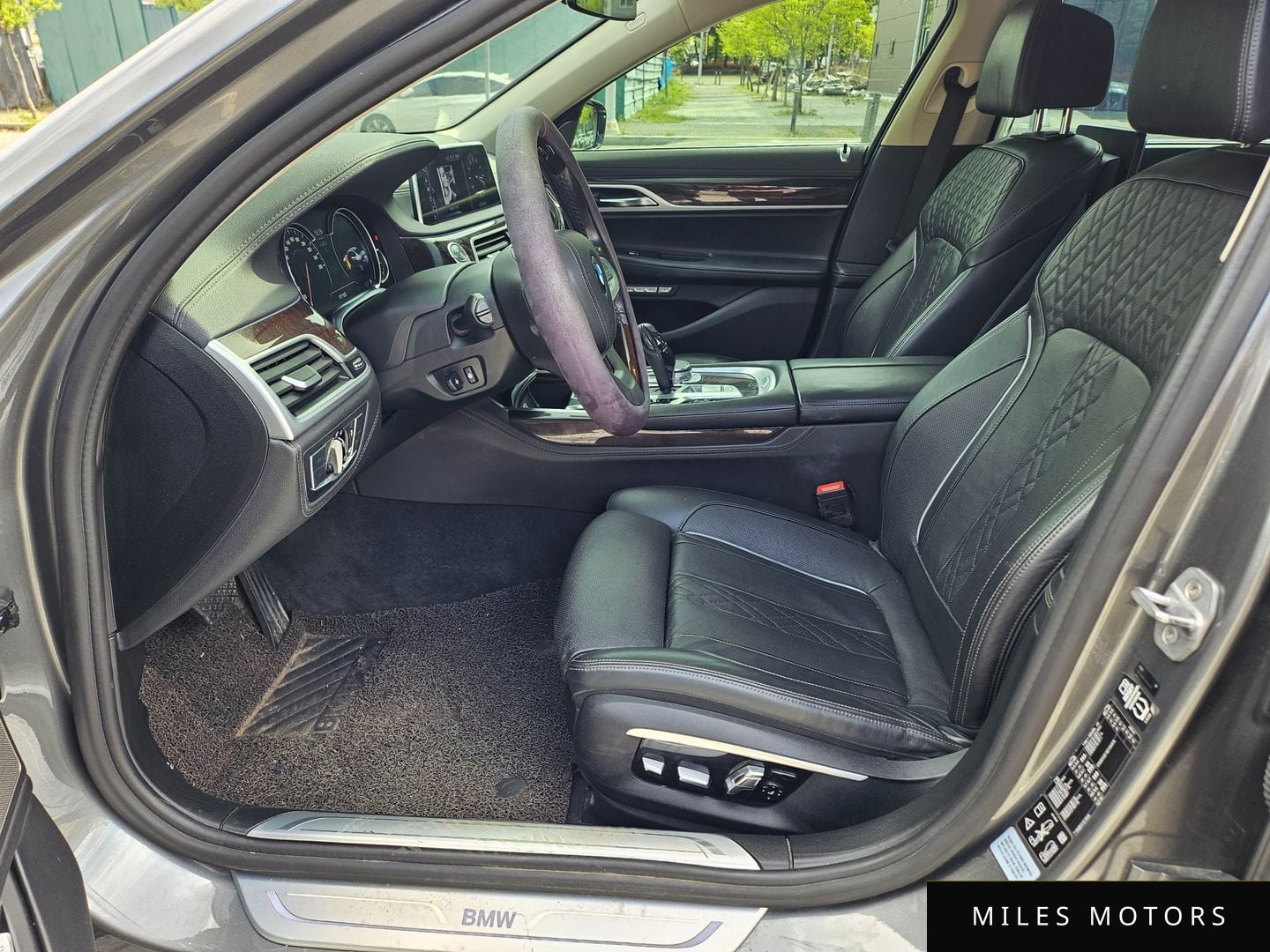 BMW 7 Series (G11) 2016 — миниатюра 11
