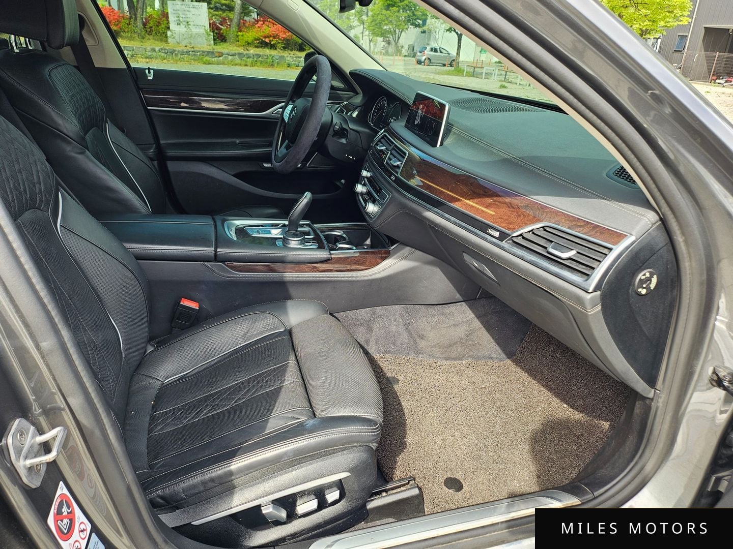 BMW 7 Series (G11) 2016 — миниатюра 12