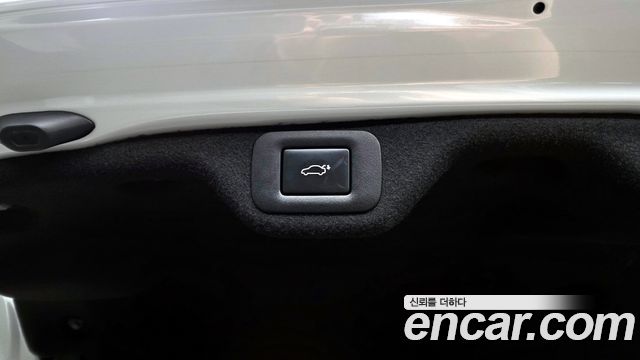 Лексус ES300h 2025 — миниатюра 28