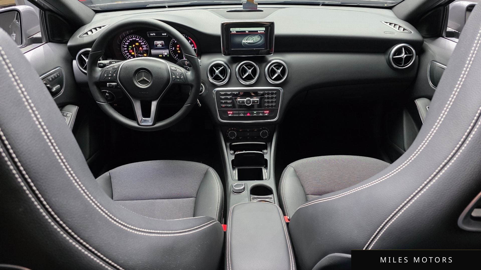 Mercedes-Benz A-Class W176 2015 — миниатюра 7