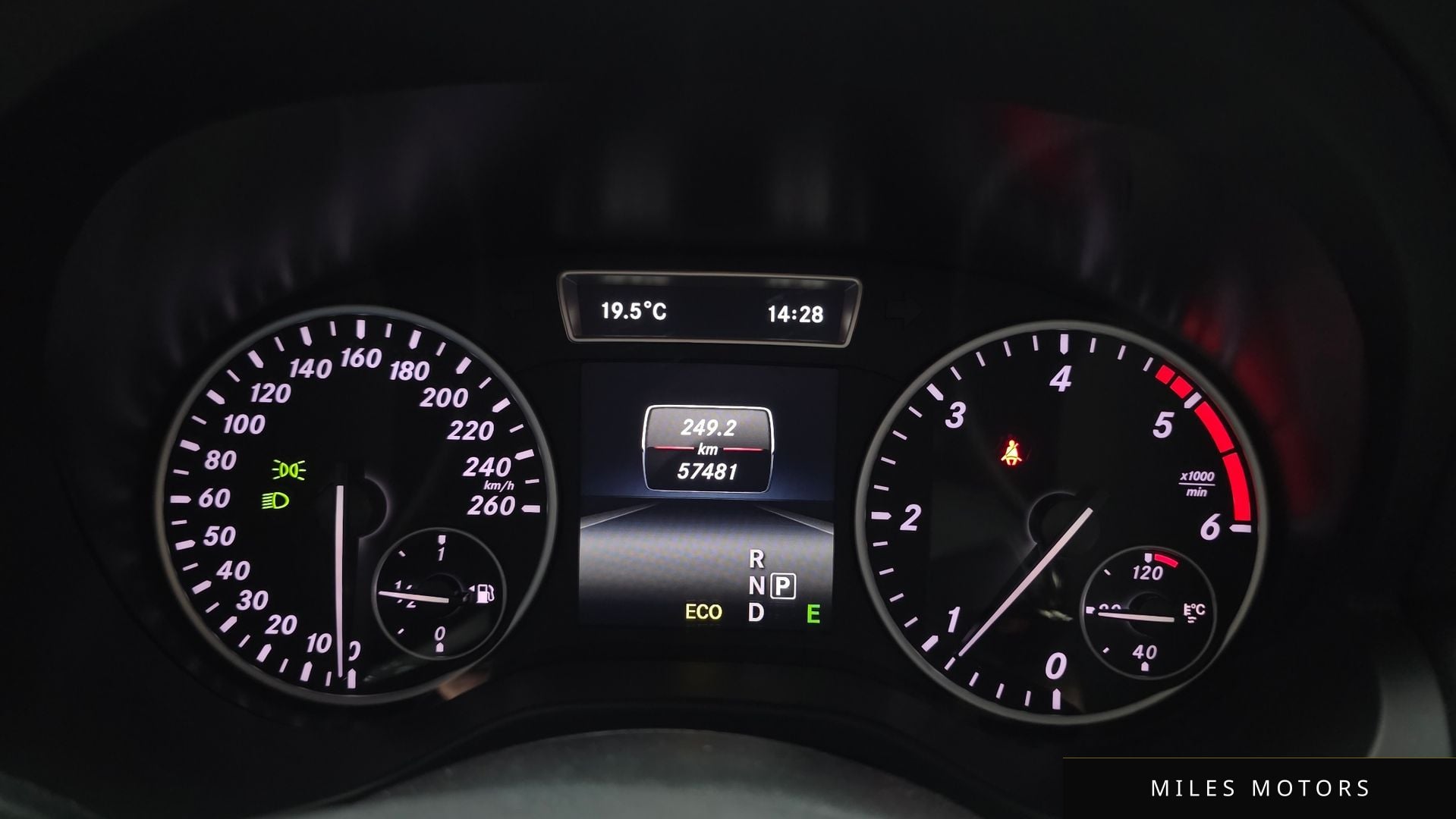 Mercedes-Benz A-Class W176 2015 — миниатюра 8