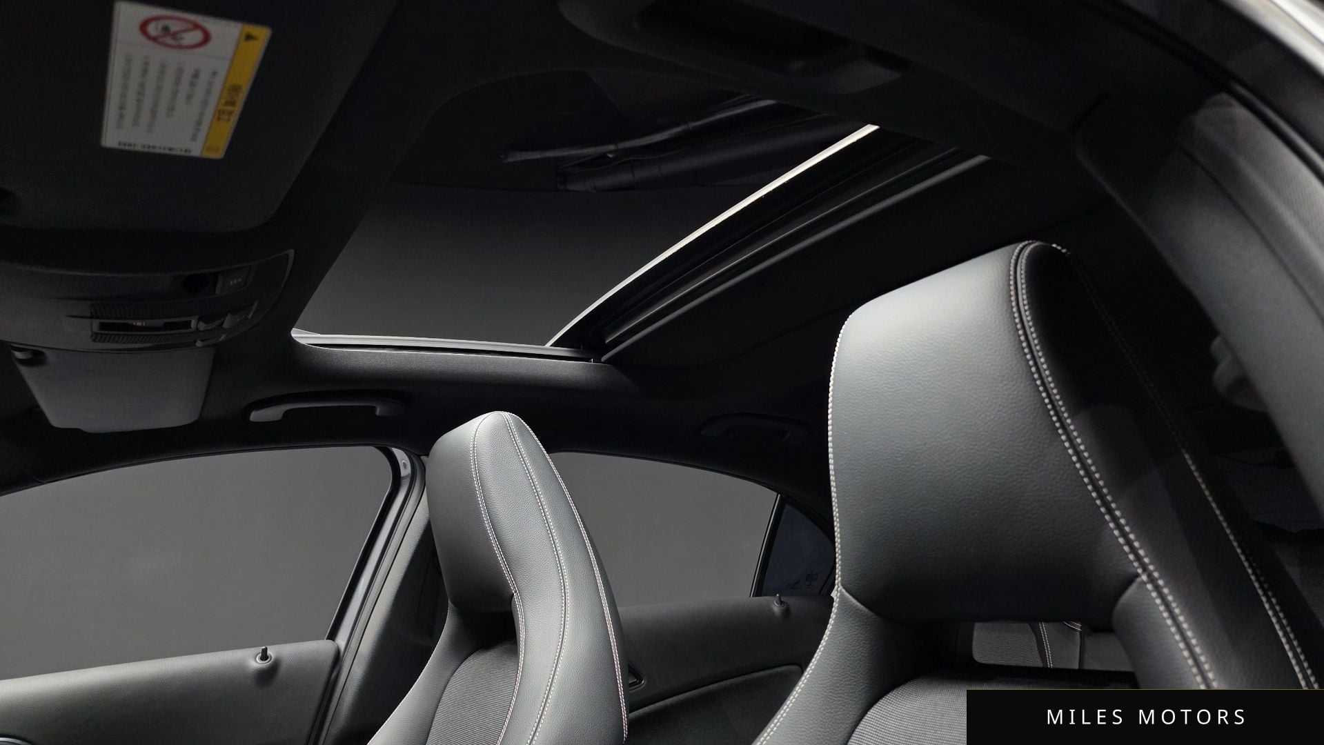 Mercedes-Benz A-Class W176 2015 — миниатюра 17