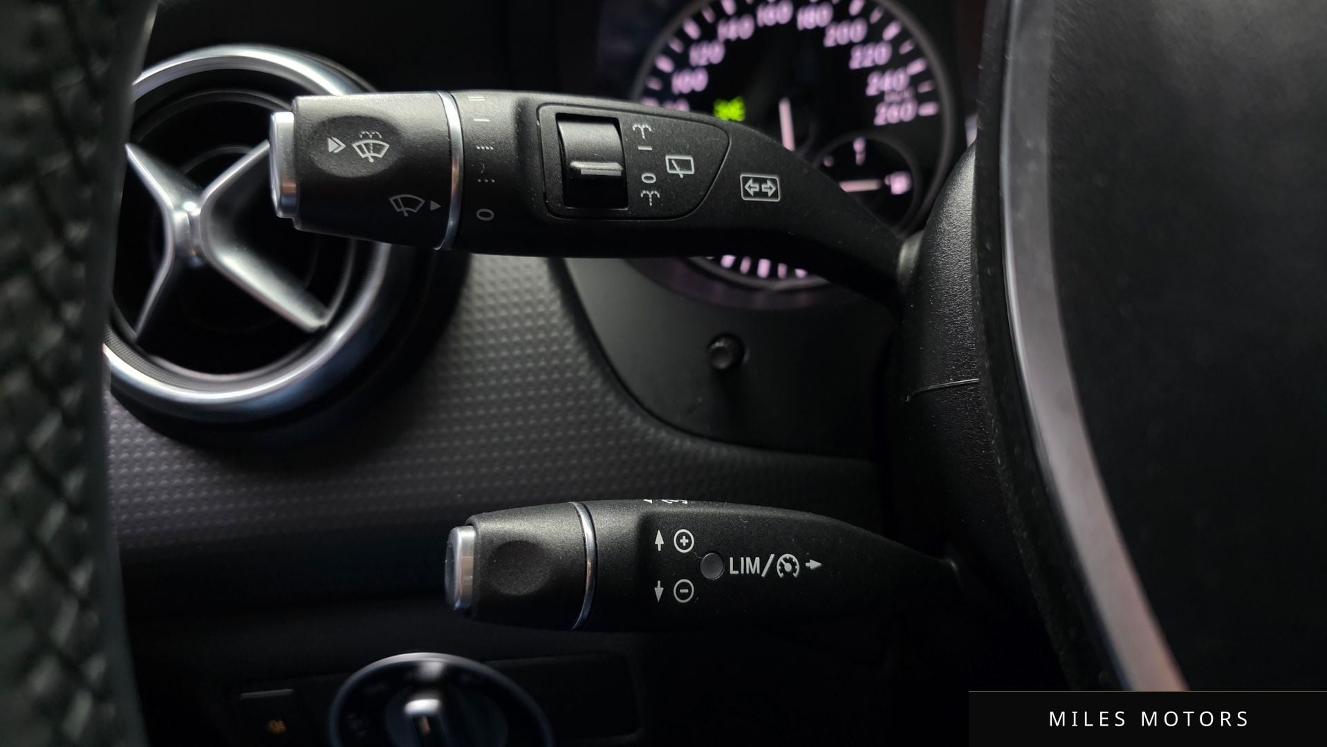 Mercedes-Benz A-Class W176 2015 — миниатюра 19