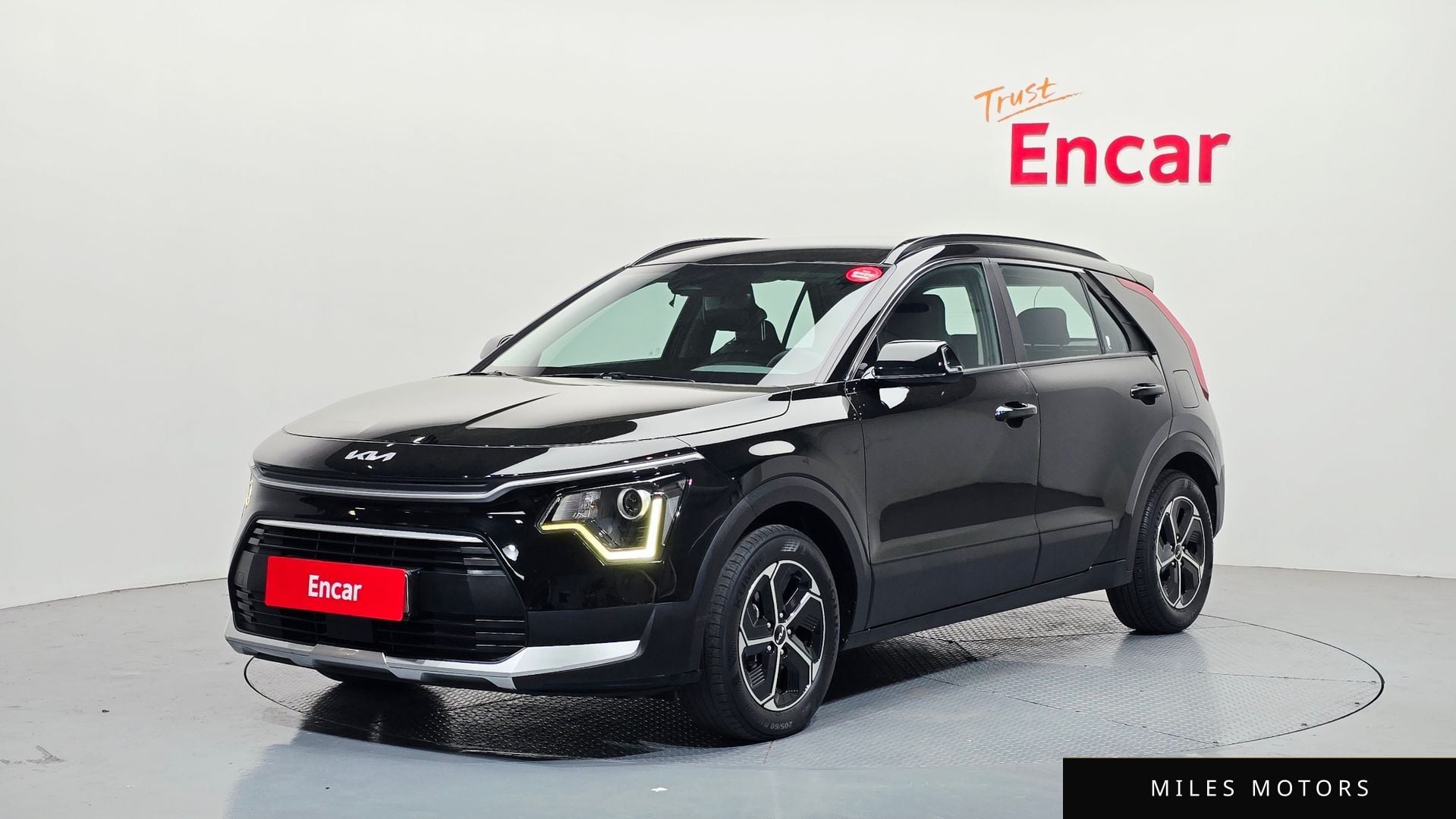 Kia Niro 2022 — фото 1 из 12