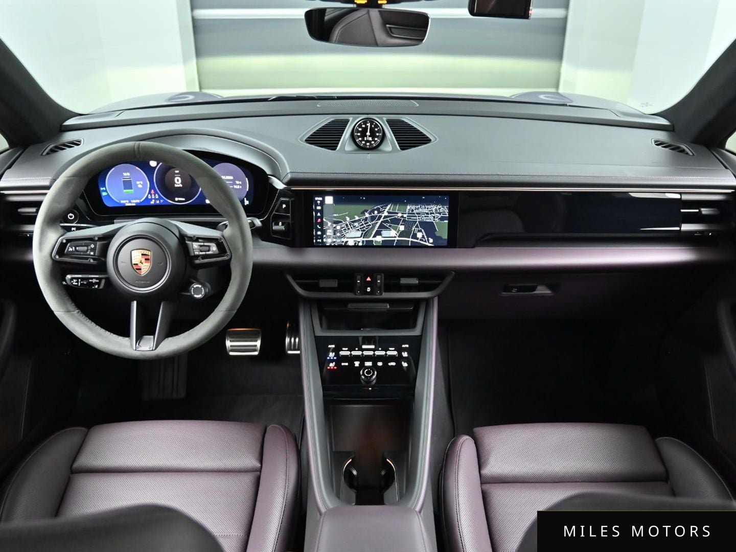 Porsche Macan 2025 — миниатюра 7