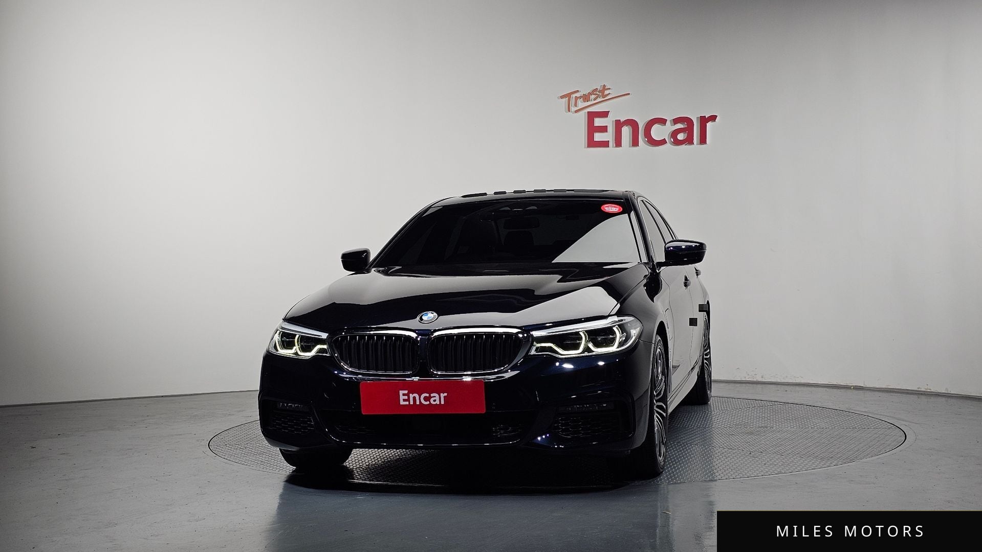 BMW 5 Series (G30) 2020 — миниатюра 3