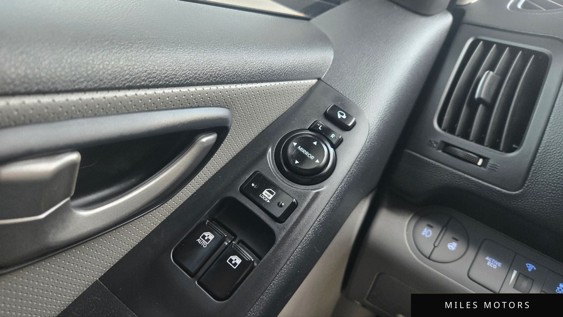 Hyundai Starex 2021 — миниатюра 12