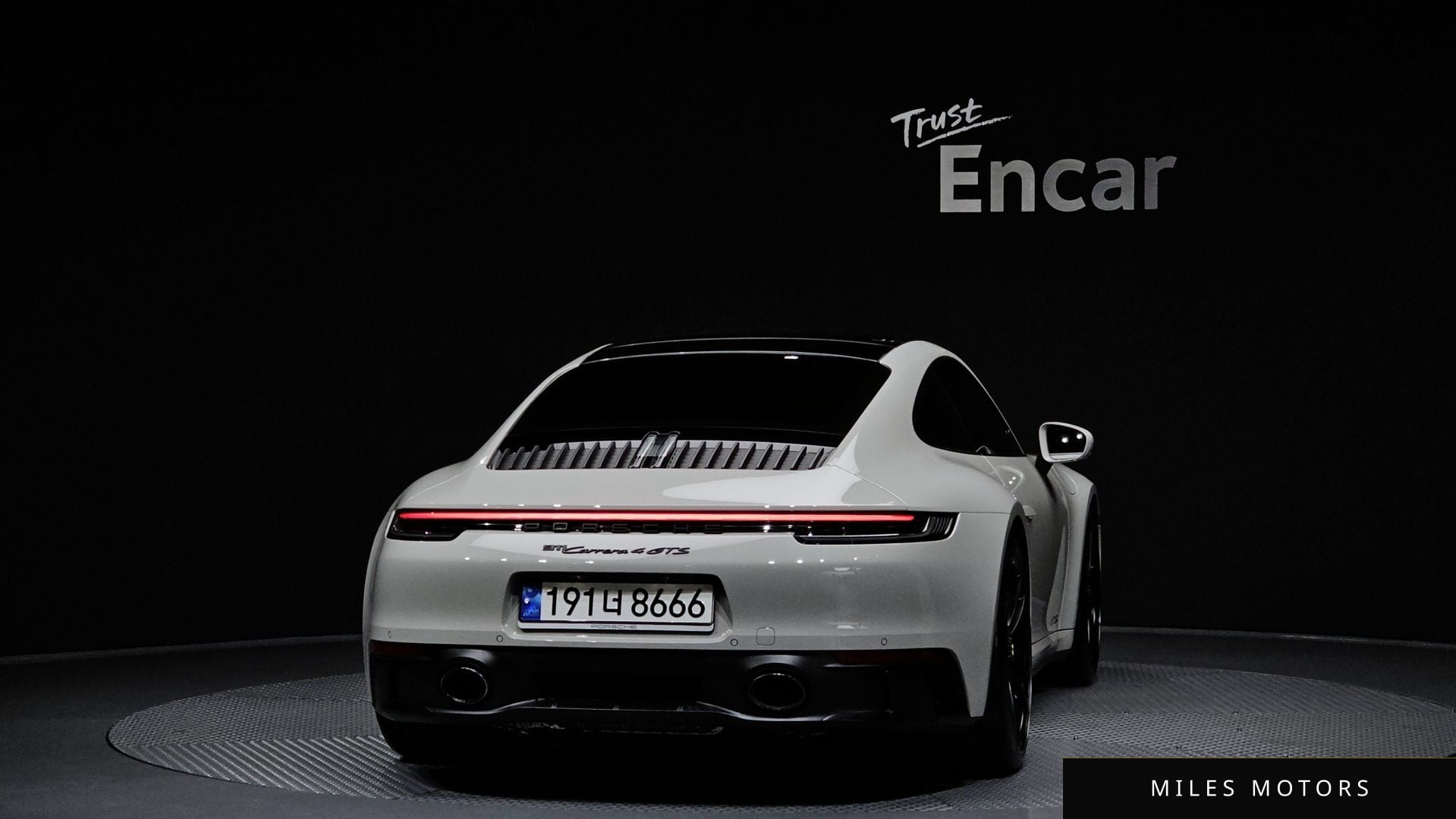 Porsche 911 (992) 2022 — миниатюра 4