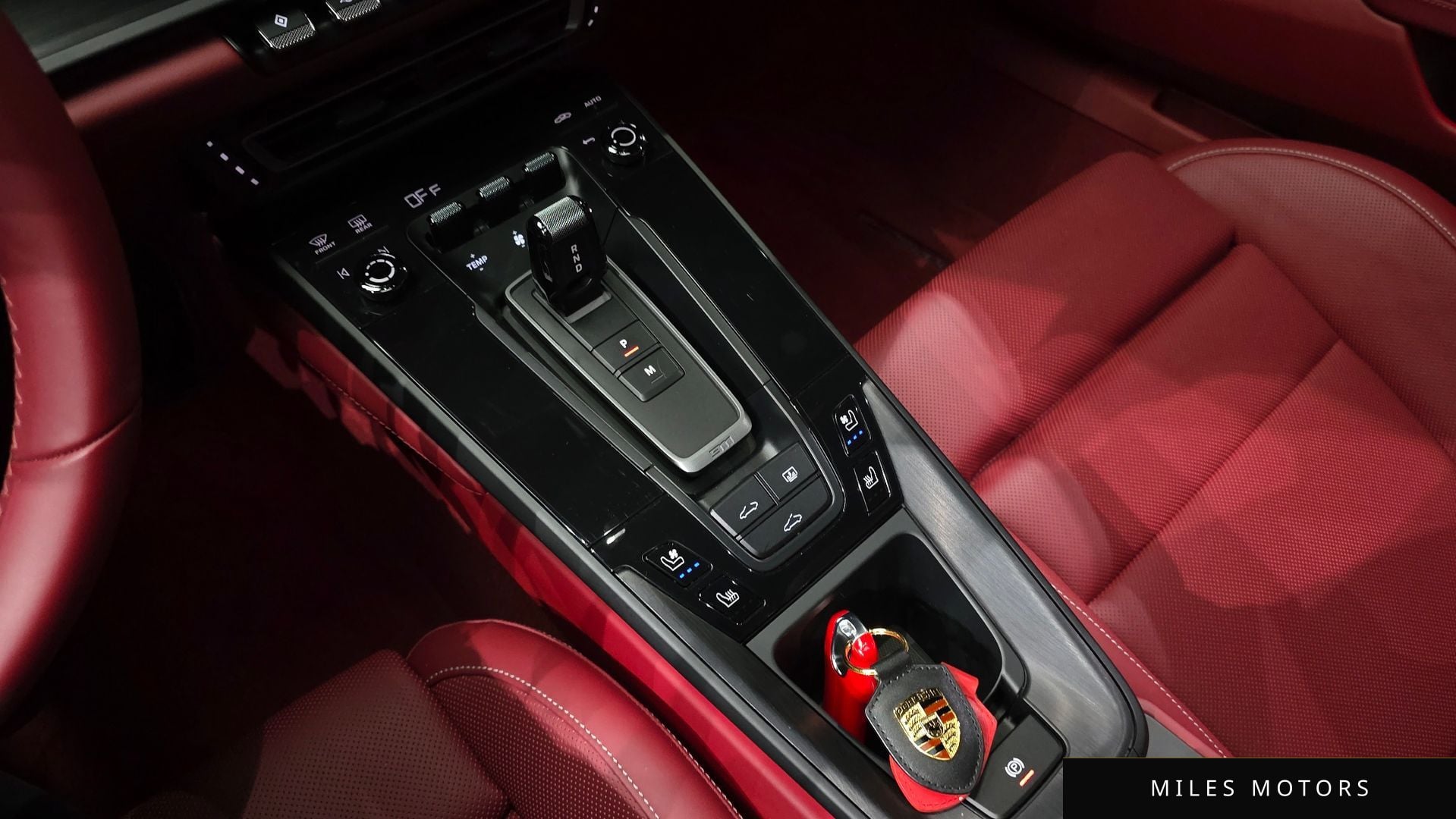 Porsche 911 (992) 2022 — миниатюра 12