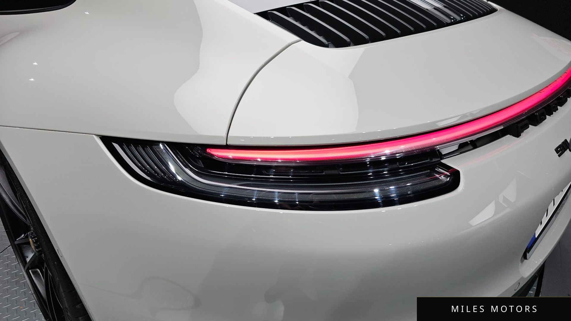 Porsche 911 (992) 2022 — миниатюра 9