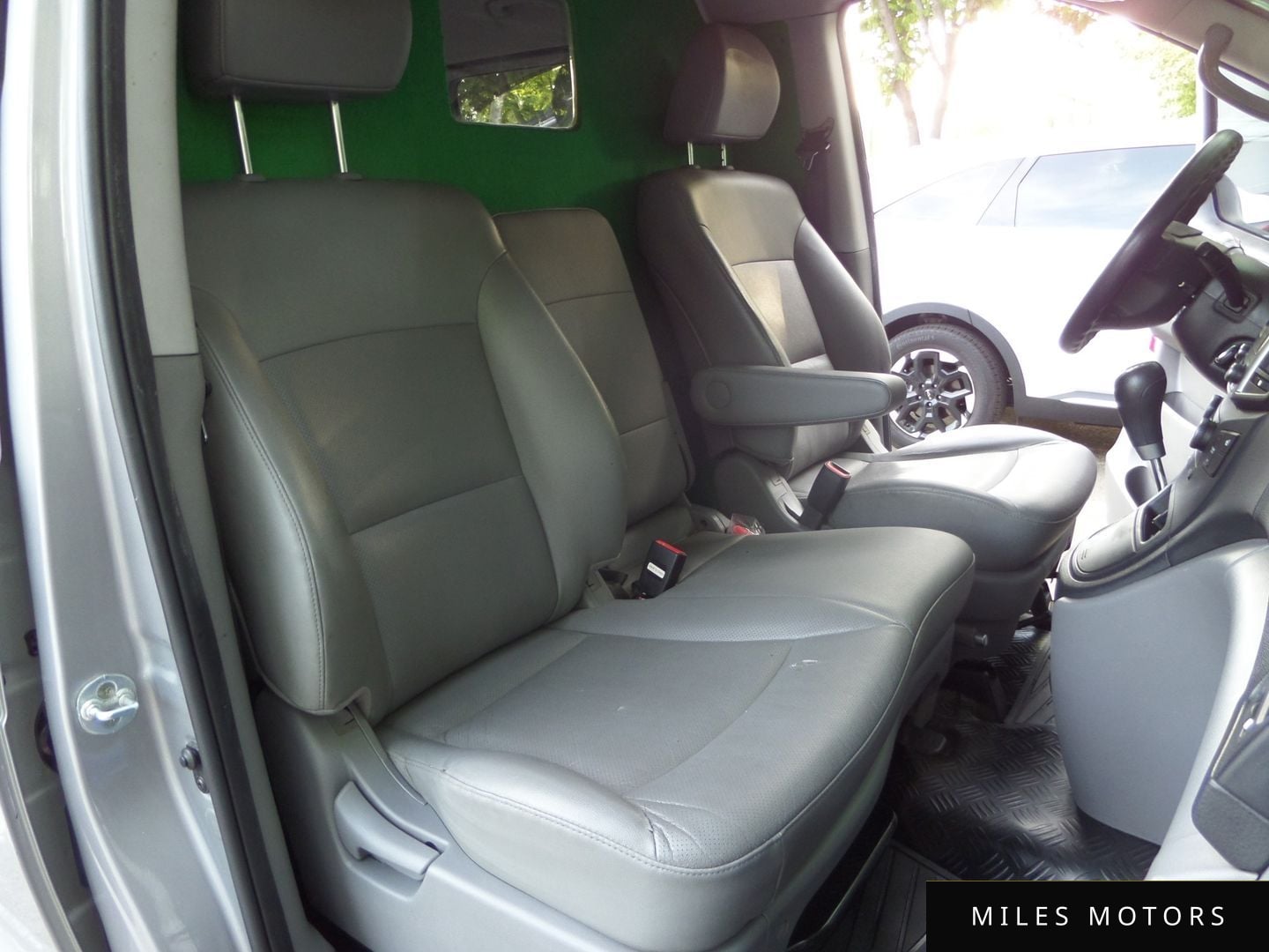 Hyundai Starex 2016 — миниатюра 11