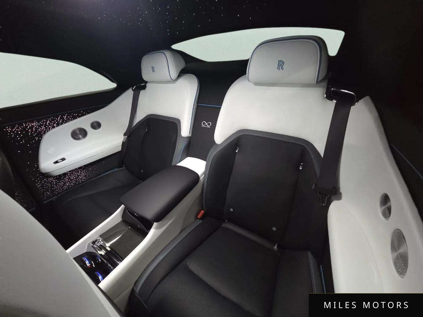 Rolls-Royce Spectre 2025 — миниатюра 12