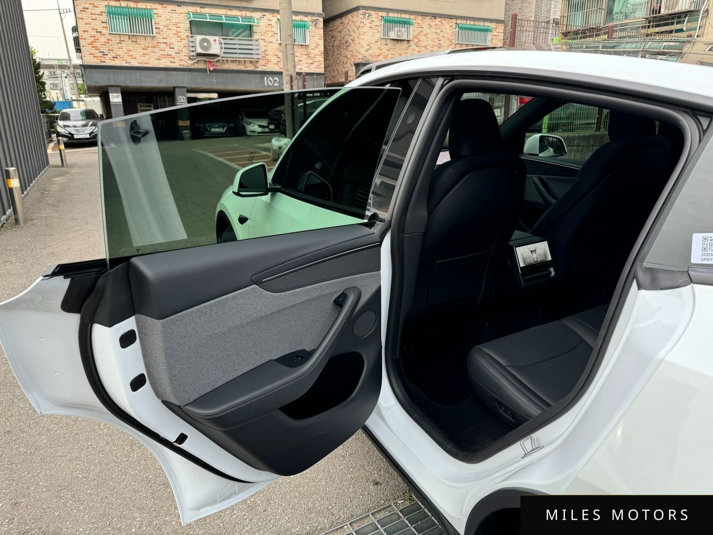 Tesla Model Y 2026 — миниатюра 10
