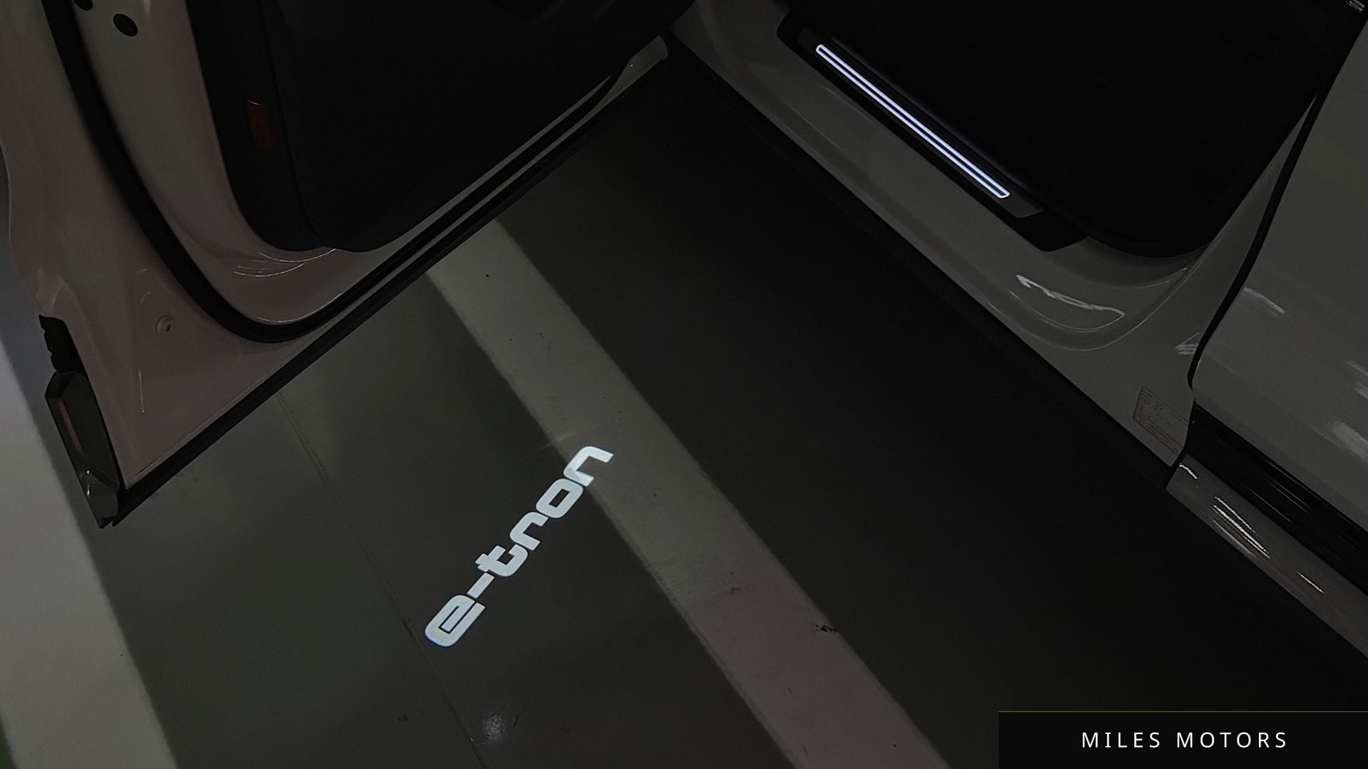 Audi e-tron 2022 — миниатюра 7
