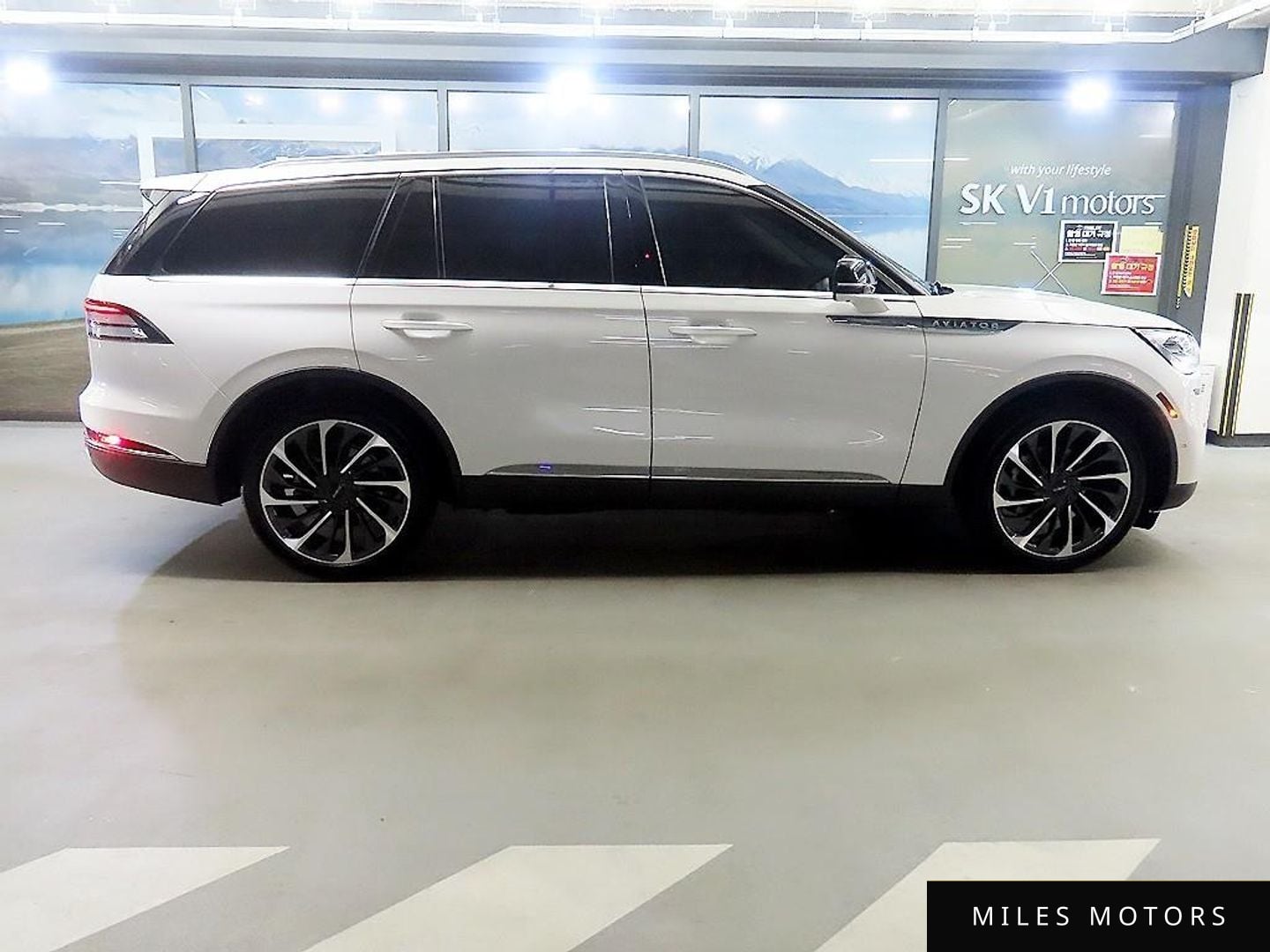 Lincoln Aviator 2023 — миниатюра 3
