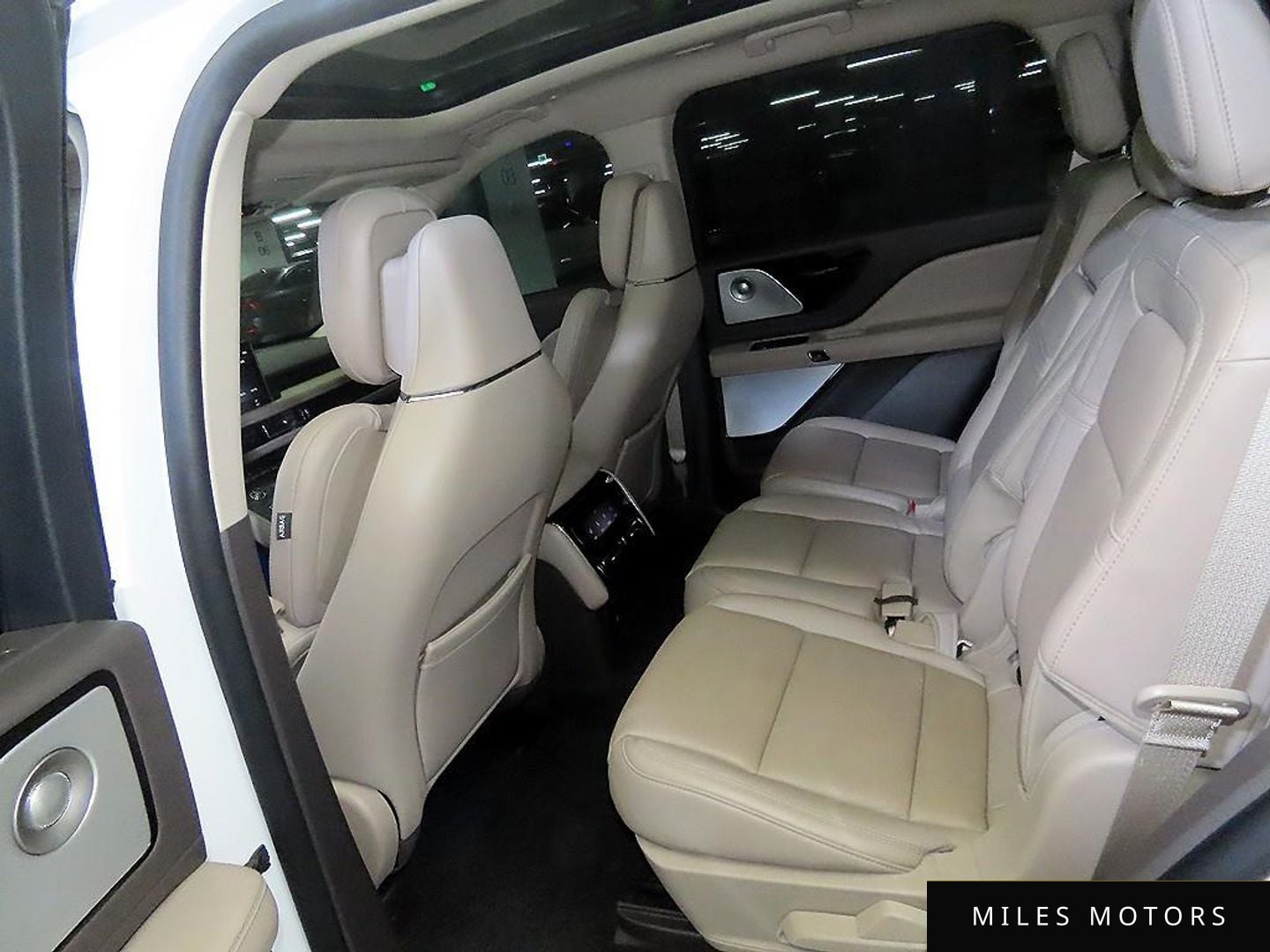 Lincoln Aviator 2023 — миниатюра 7