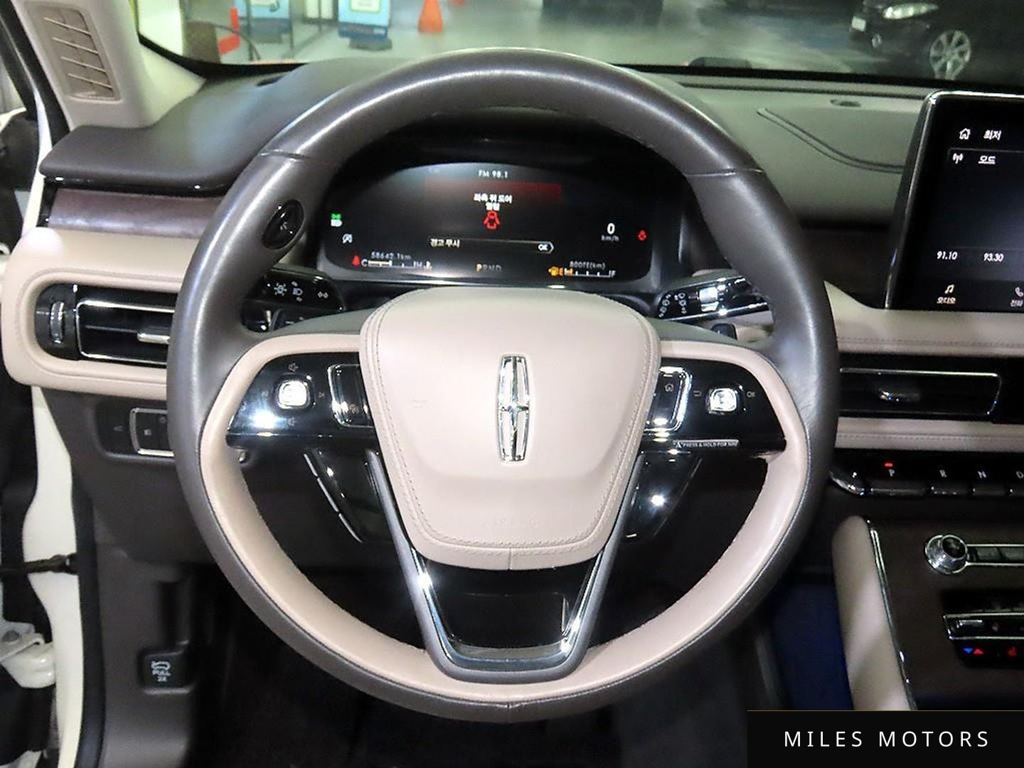 Lincoln Aviator 2023 — миниатюра 8