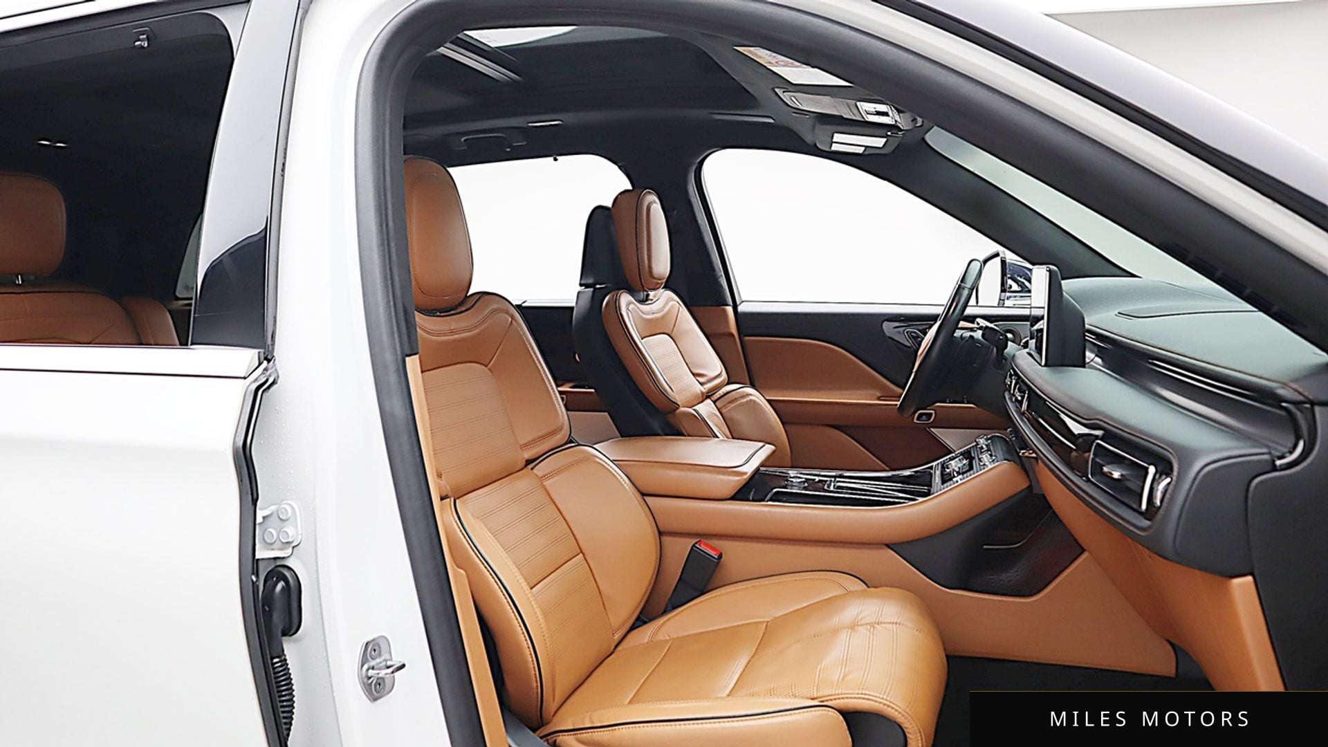 Lincoln 에비에이터 2021 — миниатюра 17
